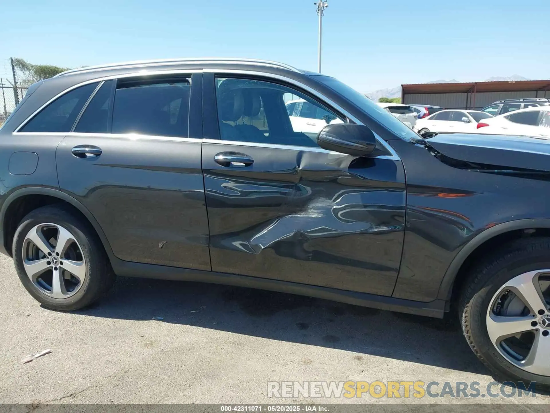 13 Photograph of a damaged car W1N0G8DB7NG112565 MERCEDES-BENZ GLC 300 2022