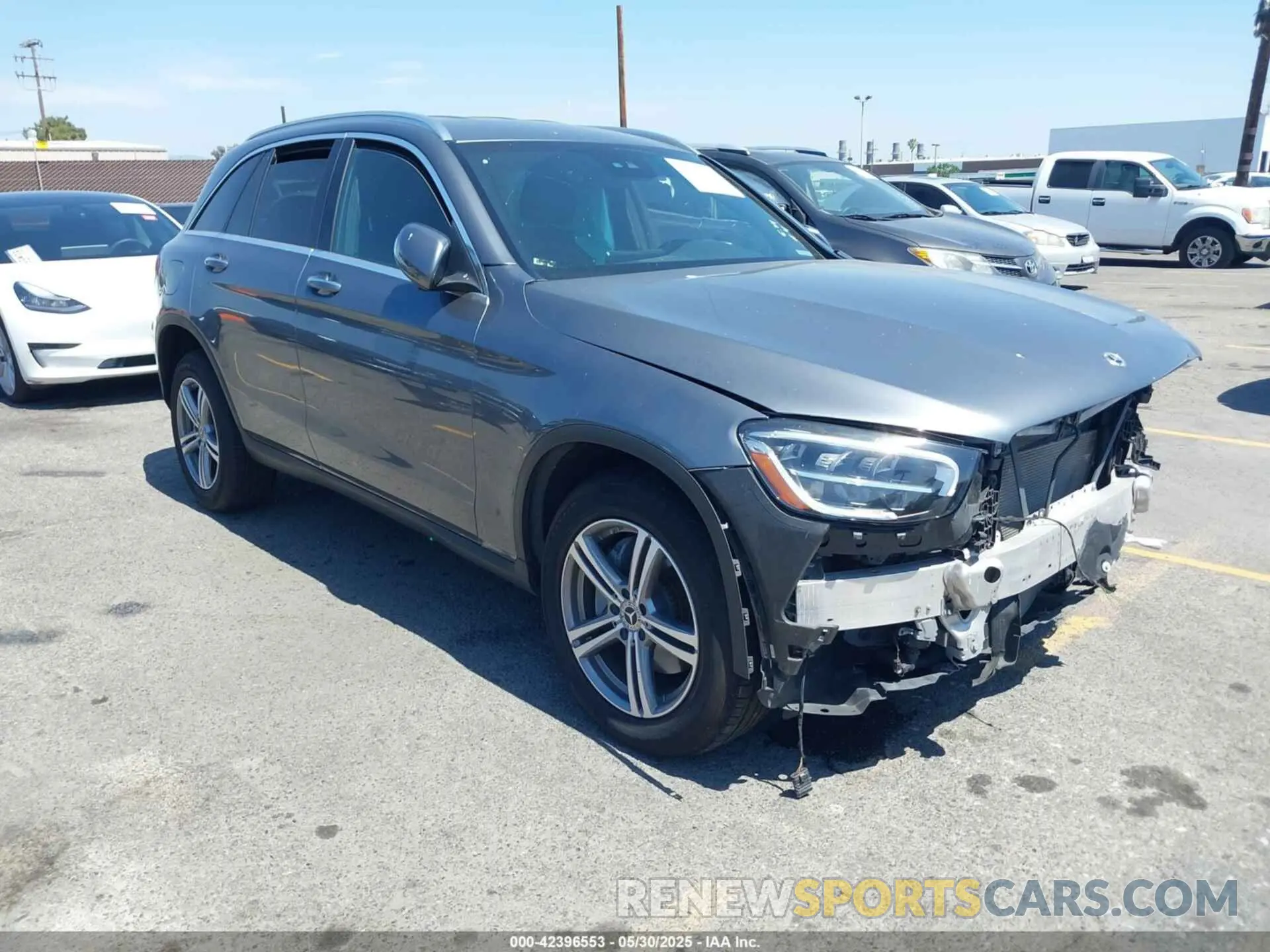 1 Photograph of a damaged car W1N0G8DB7NV331330 MERCEDES-BENZ GLC 300 2022