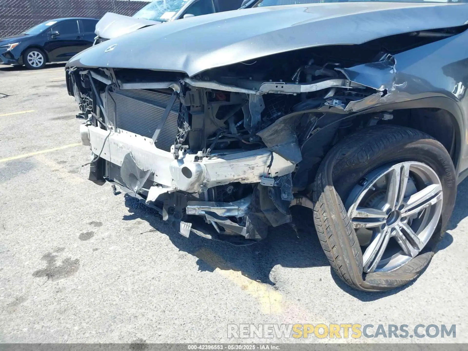 6 Photograph of a damaged car W1N0G8DB7NV331330 MERCEDES-BENZ GLC 300 2022