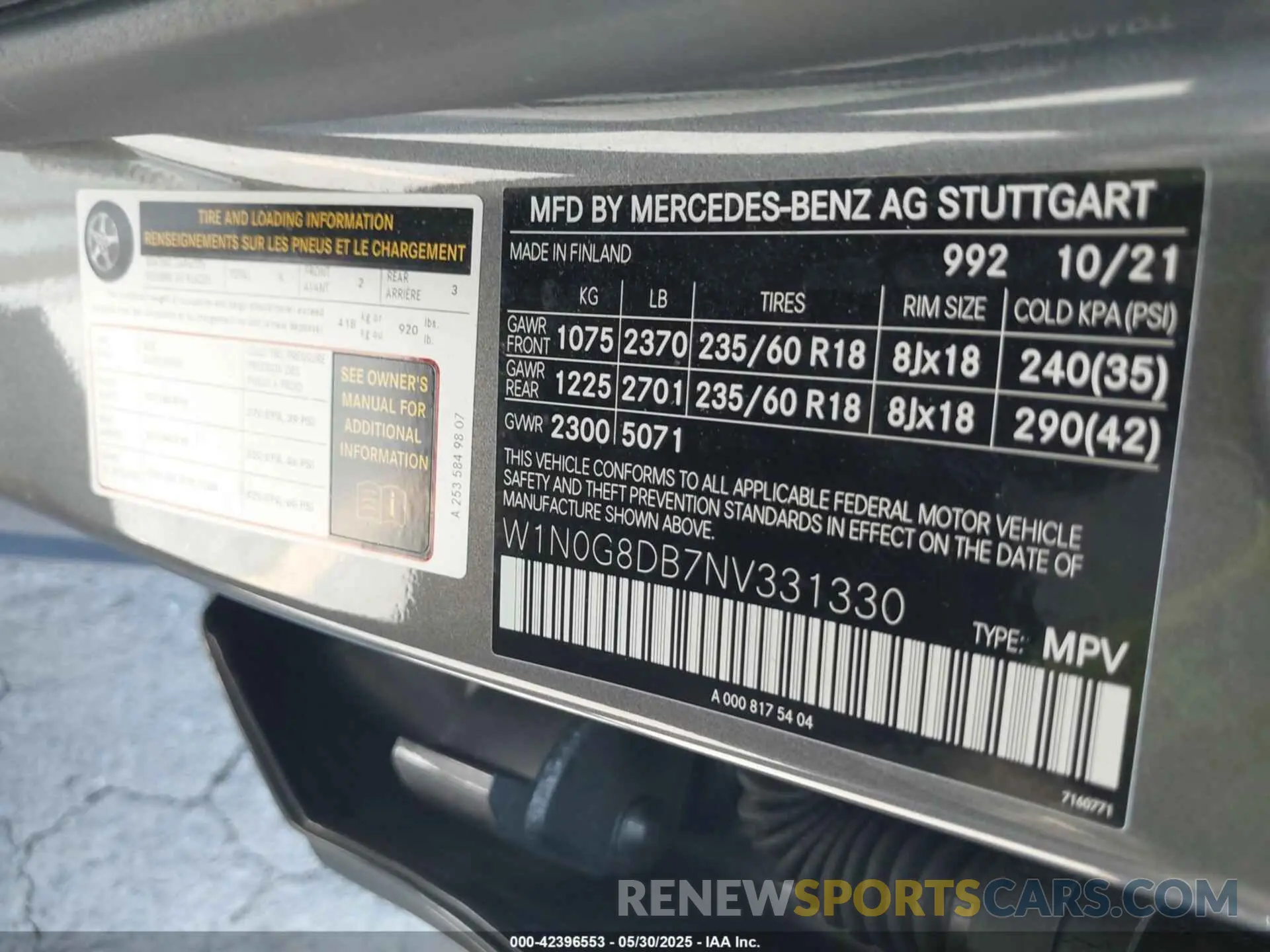 9 Photograph of a damaged car W1N0G8DB7NV331330 MERCEDES-BENZ GLC 300 2022