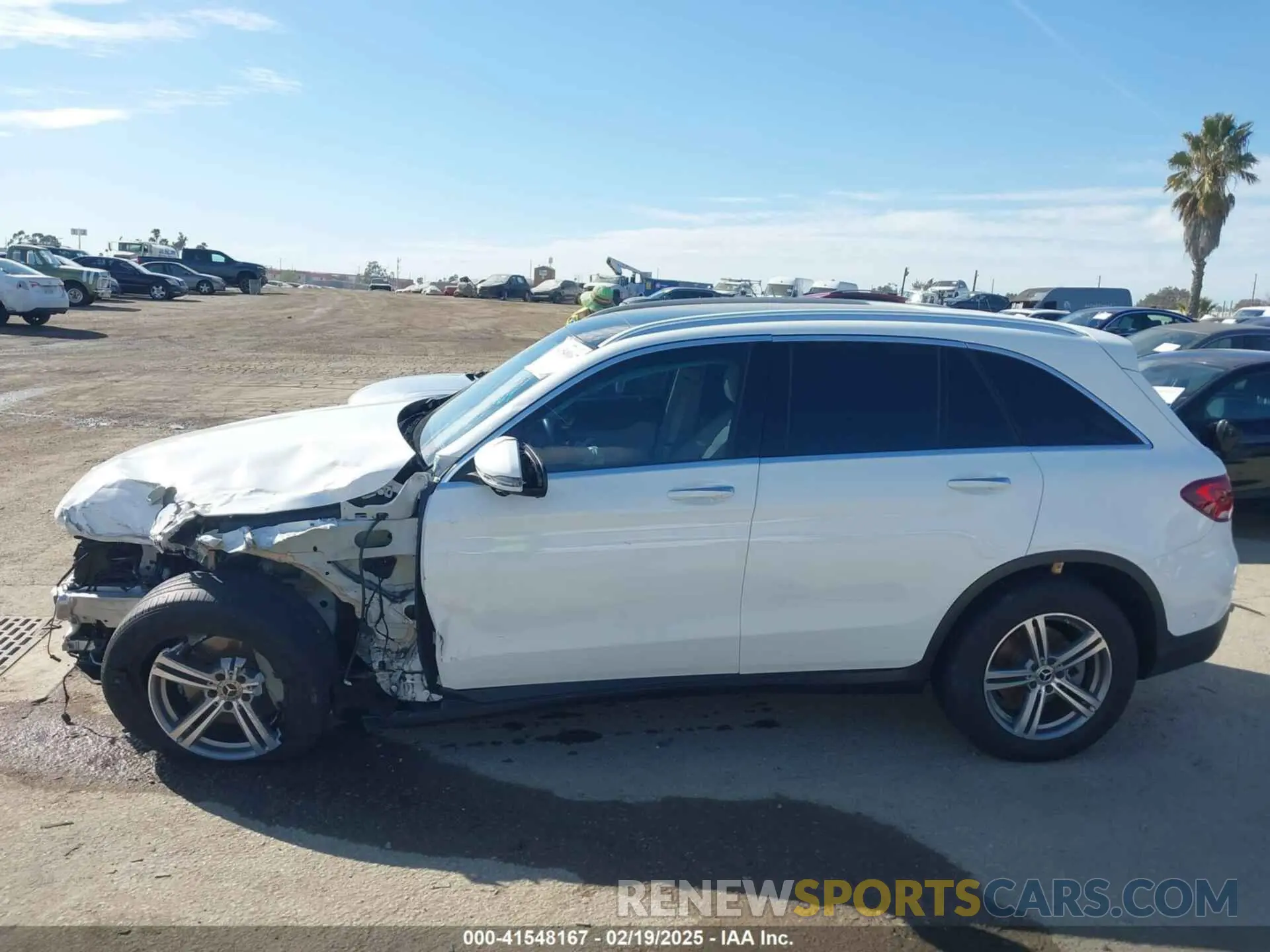 14 Photograph of a damaged car W1N0G8DB7NV367745 MERCEDES-BENZ GLC 300 2022