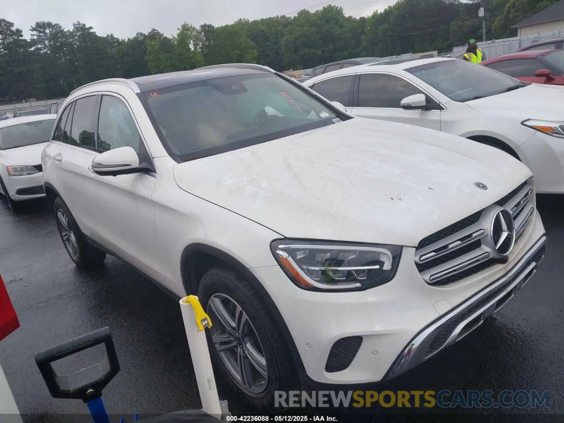 1 Photograph of a damaged car W1N0G8DB7NV397960 MERCEDES-BENZ GLC 300 2022