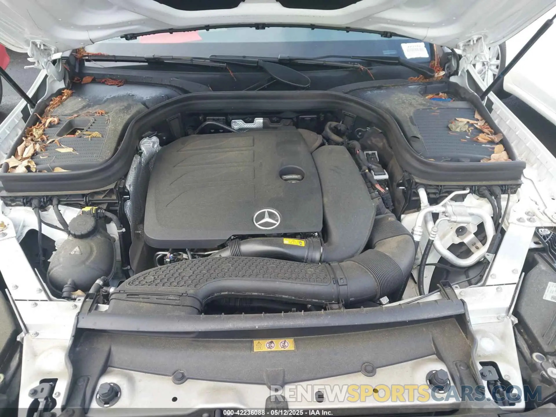 10 Photograph of a damaged car W1N0G8DB7NV397960 MERCEDES-BENZ GLC 300 2022