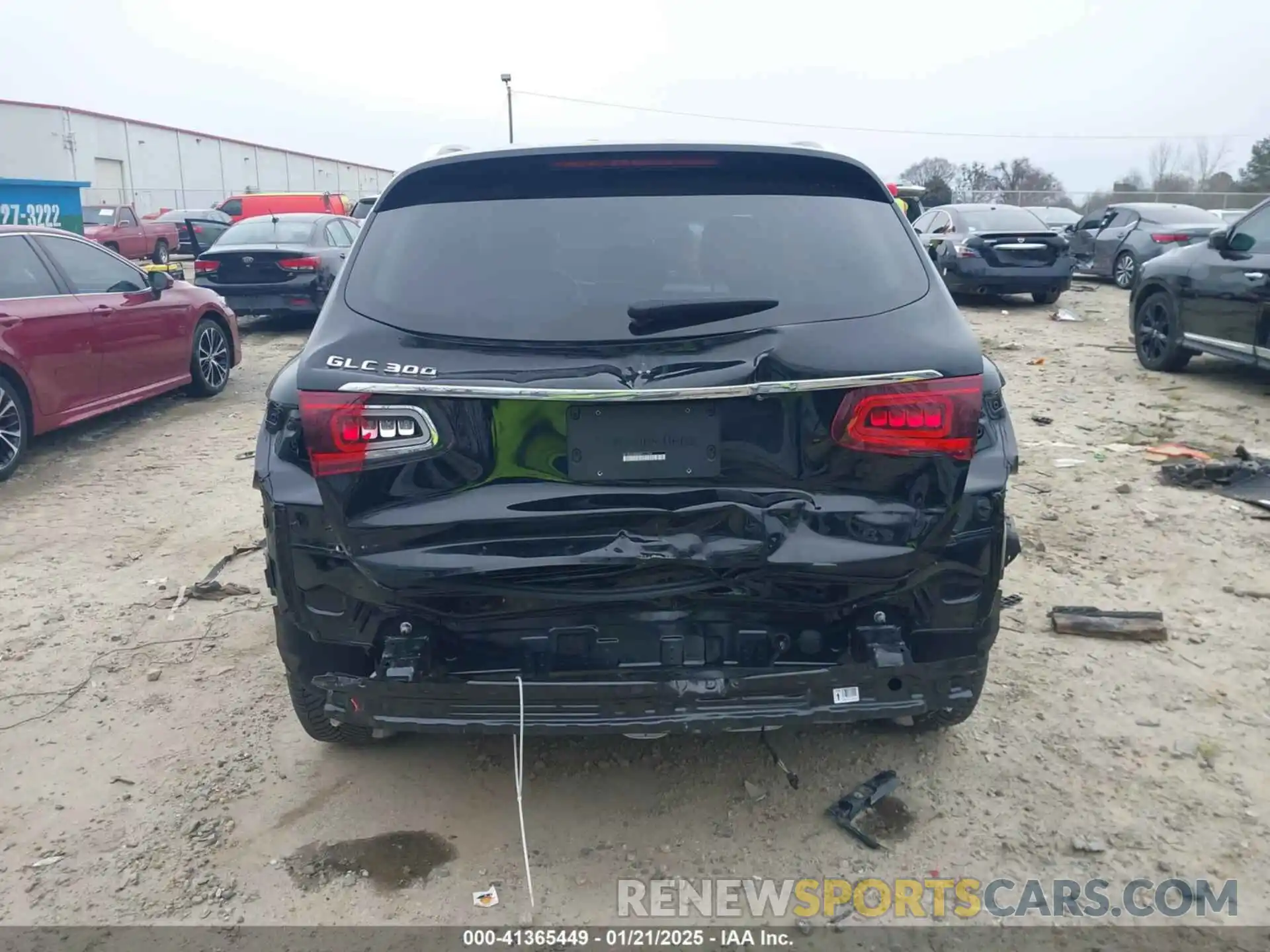 6 Photograph of a damaged car W1N0G8DB8NG111764 MERCEDES-BENZ GLC 300 2022