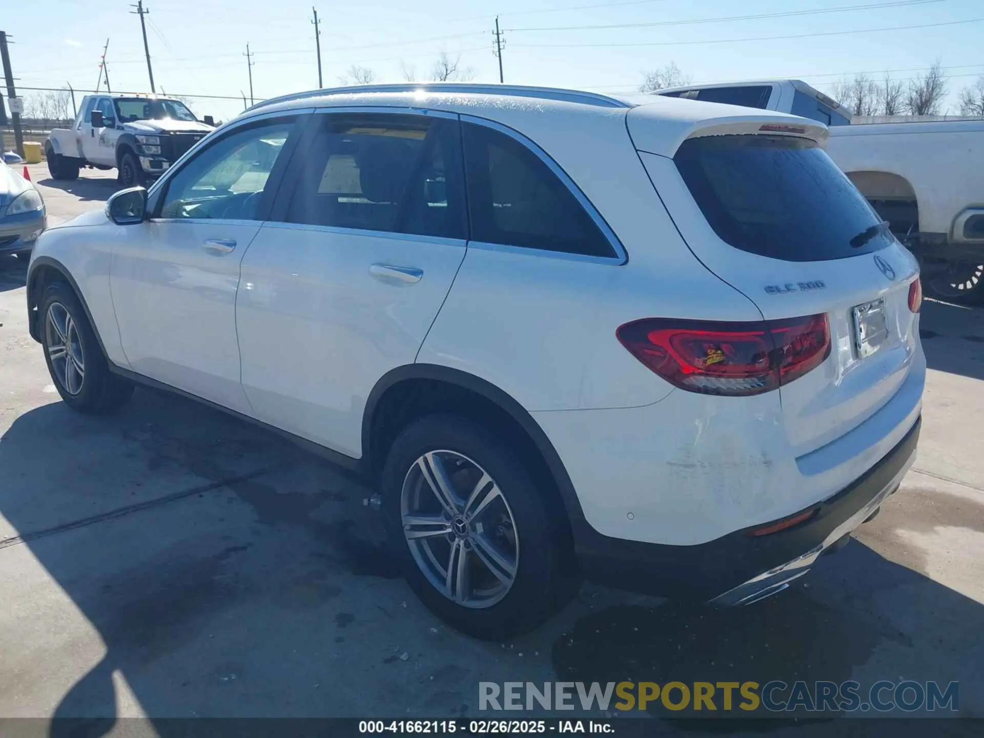 3 Photograph of a damaged car W1N0G8DB8NV333653 MERCEDES-BENZ GLC 300 2022