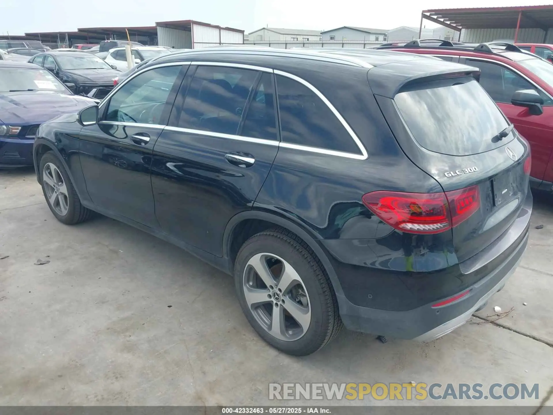 3 Photograph of a damaged car W1N0G8DB8NV399829 MERCEDES-BENZ GLC 300 2022