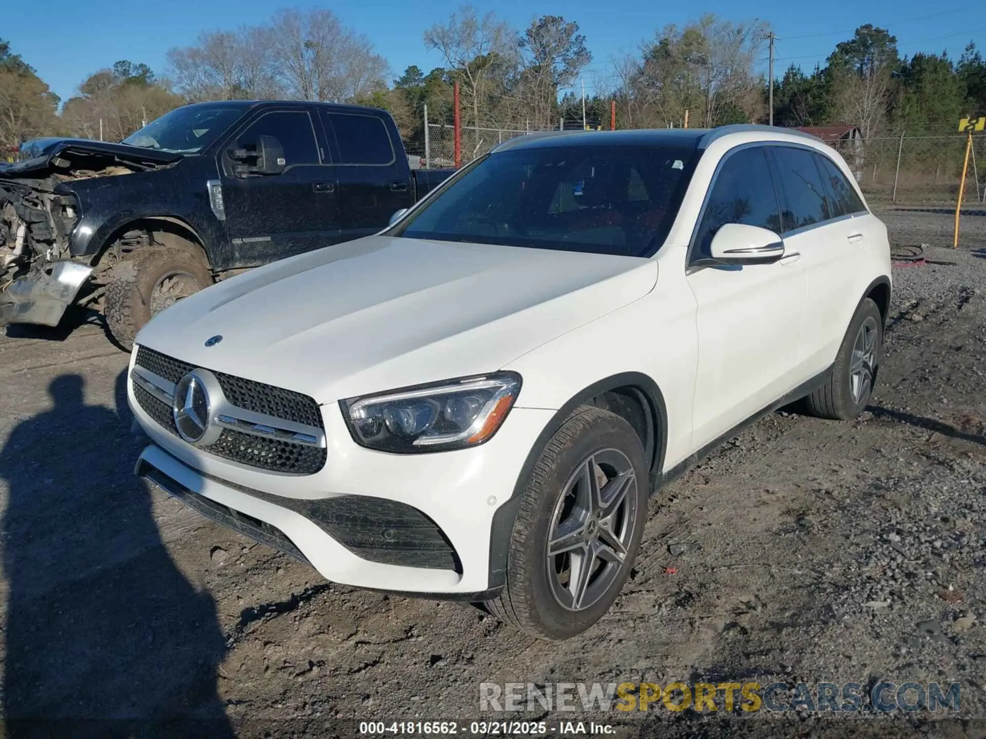 6 Photograph of a damaged car W1N0G8DB9NG020664 MERCEDES-BENZ GLC 300 2022