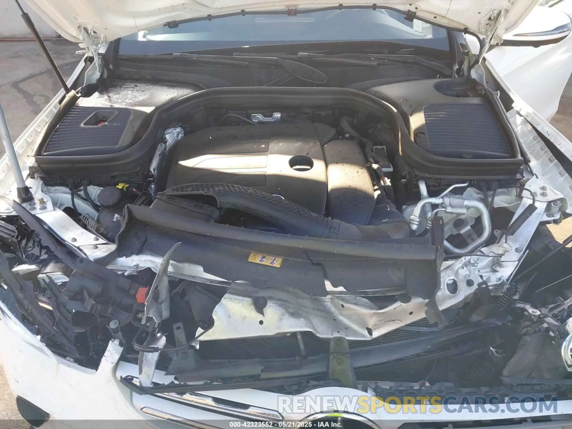 10 Photograph of a damaged car W1N0G8DB9NV398267 MERCEDES-BENZ GLC 300 2022
