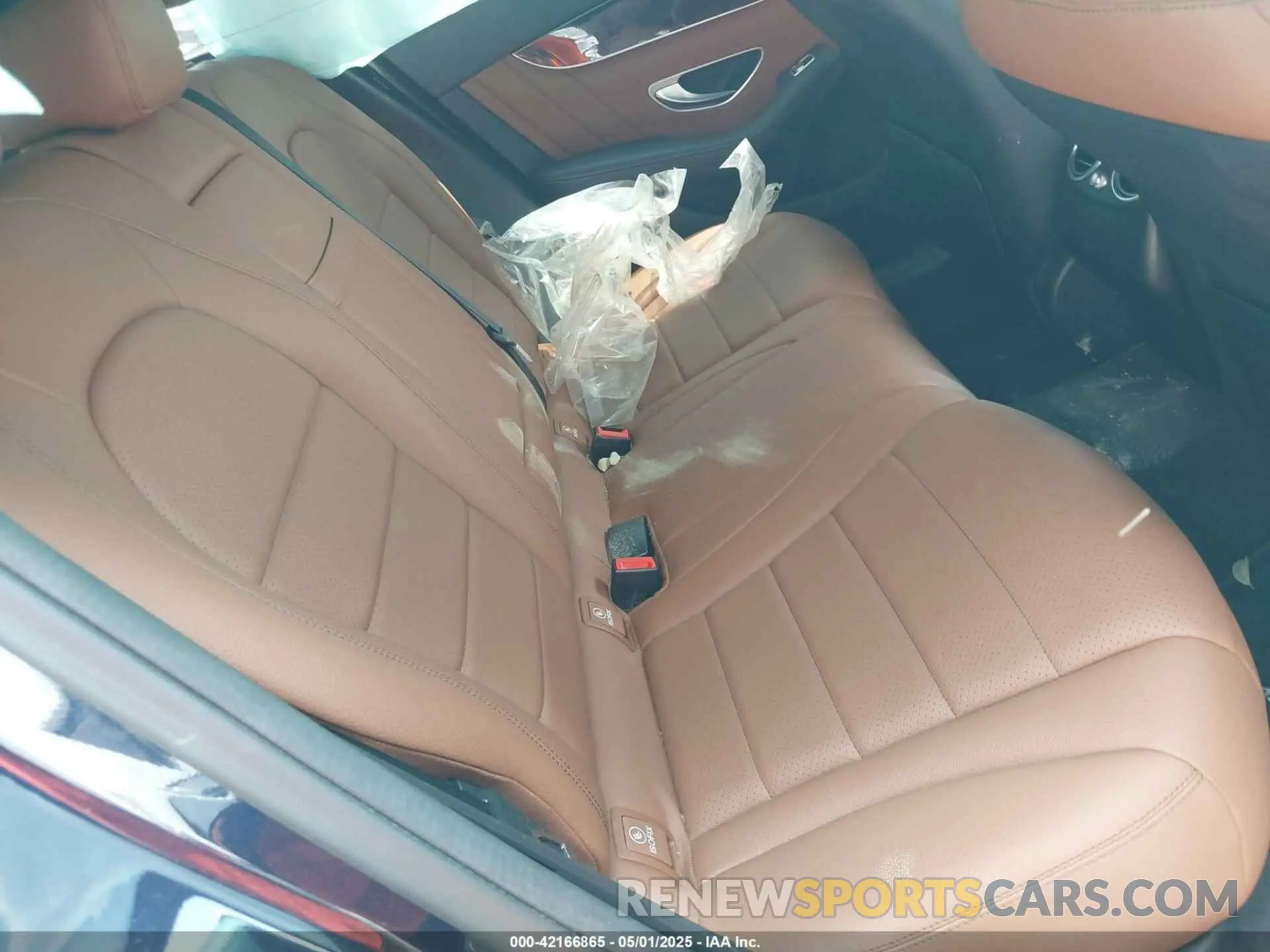 8 Photograph of a damaged car W1N0G8DBXNG074877 MERCEDES-BENZ GLC 300 2022