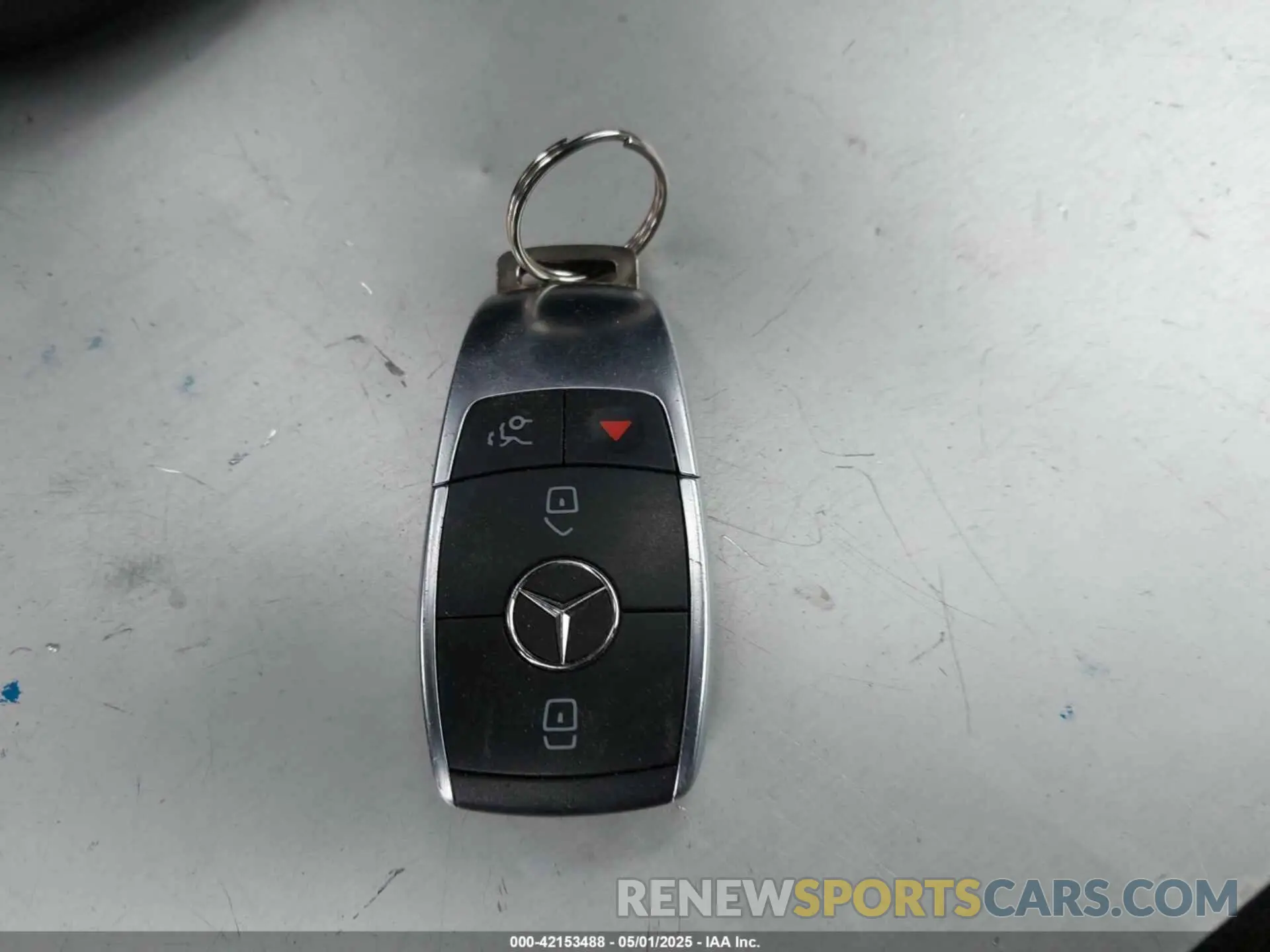 11 Photograph of a damaged car W1N0G8DBXNG110745 MERCEDES-BENZ GLC 300 2022
