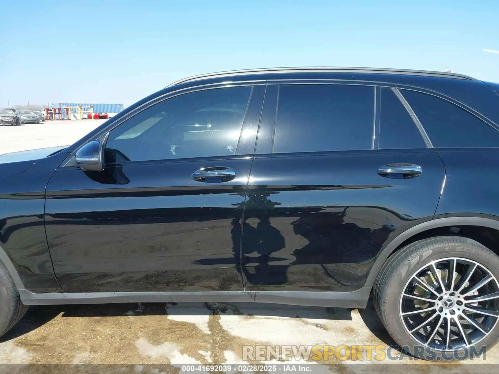 14 Photograph of a damaged car W1N0G8DBXNV331676 MERCEDES-BENZ GLC 300 2022