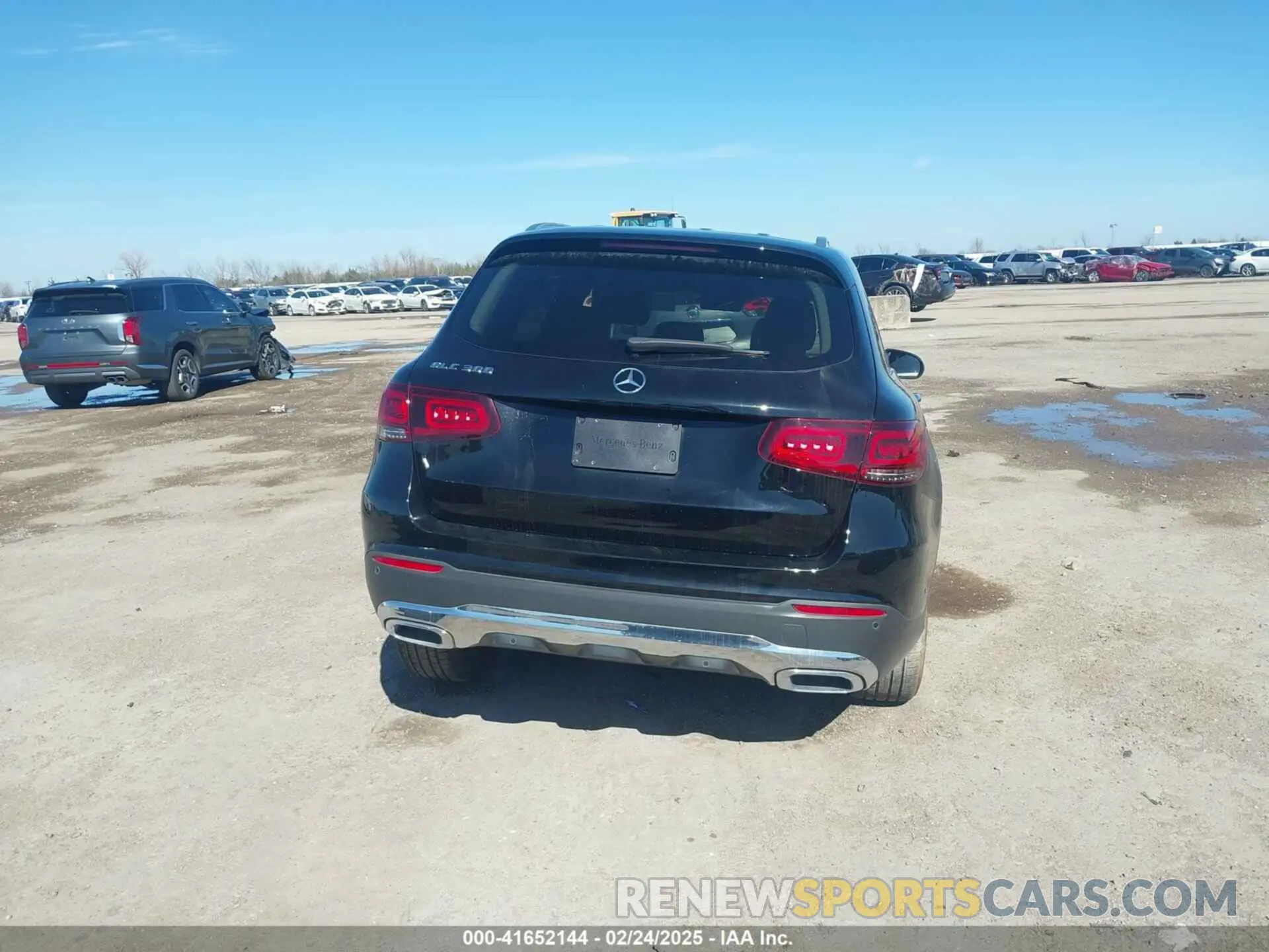 16 Photograph of a damaged car W1N0G8DBXNV360675 MERCEDES-BENZ GLC 300 2022