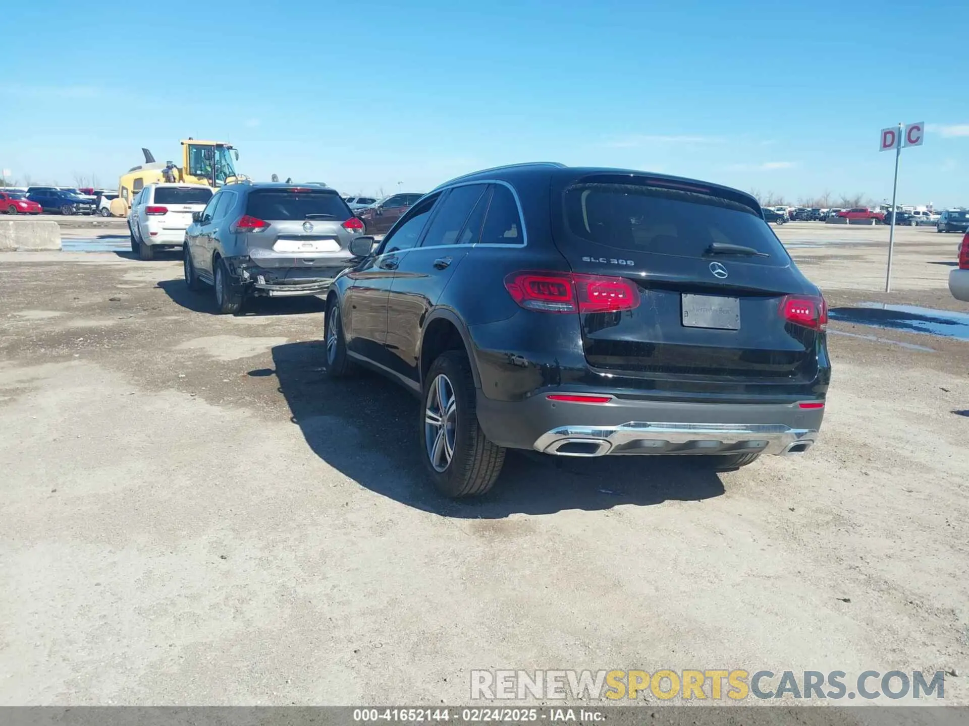 3 Photograph of a damaged car W1N0G8DBXNV360675 MERCEDES-BENZ GLC 300 2022