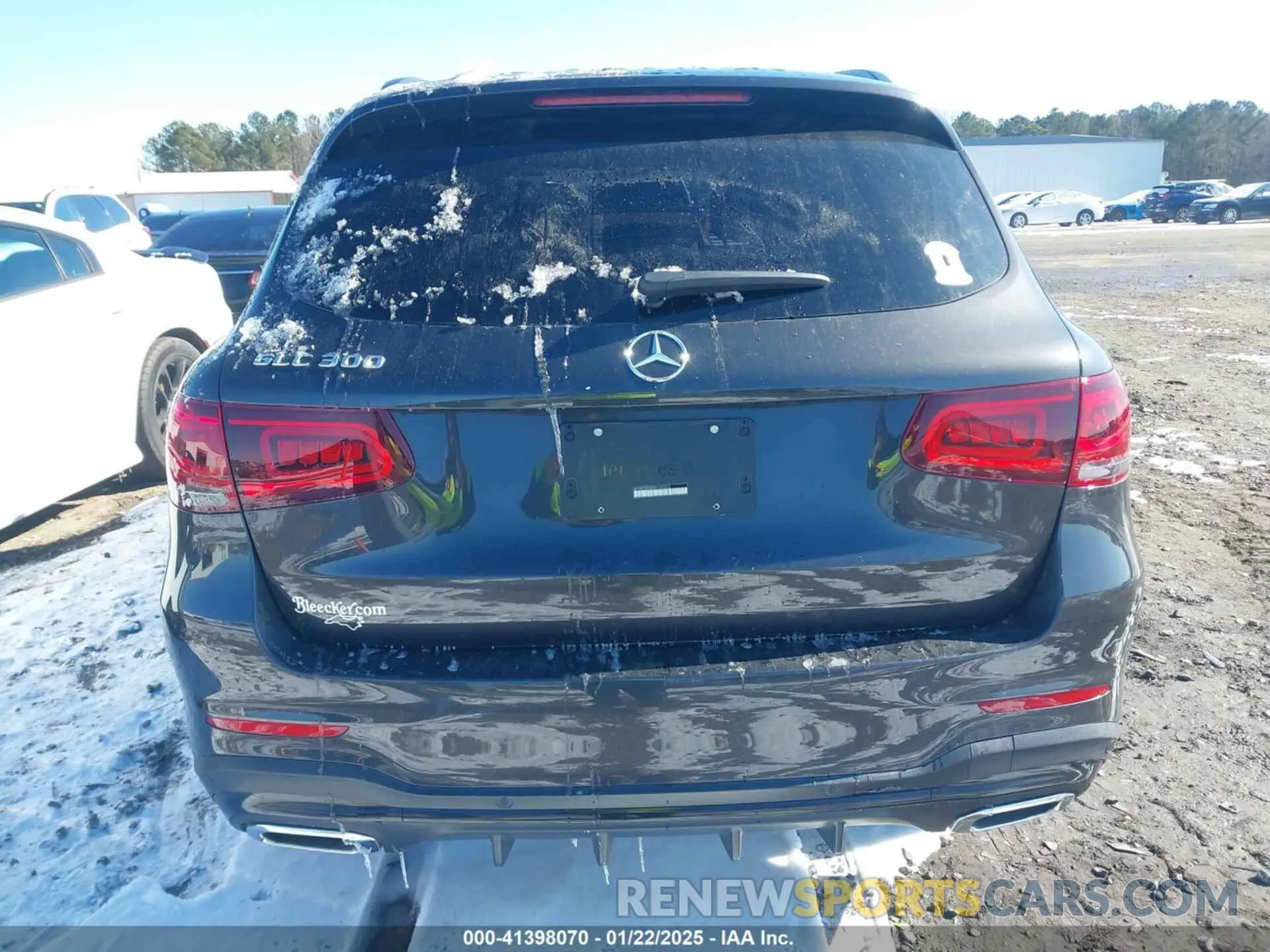16 Photograph of a damaged car W1N0G8DBXNV365522 MERCEDES-BENZ GLC 300 2022