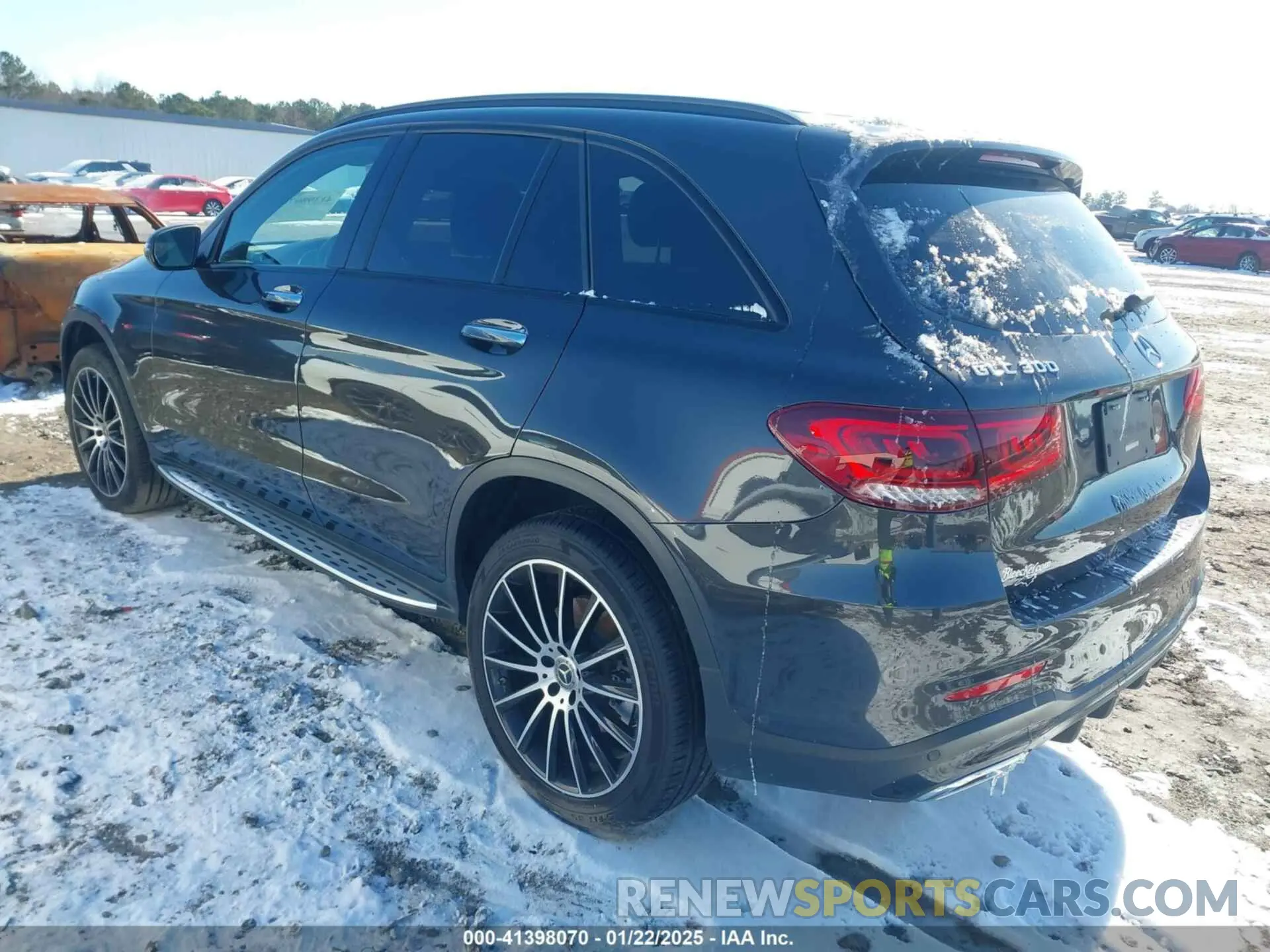 3 Photograph of a damaged car W1N0G8DBXNV365522 MERCEDES-BENZ GLC 300 2022