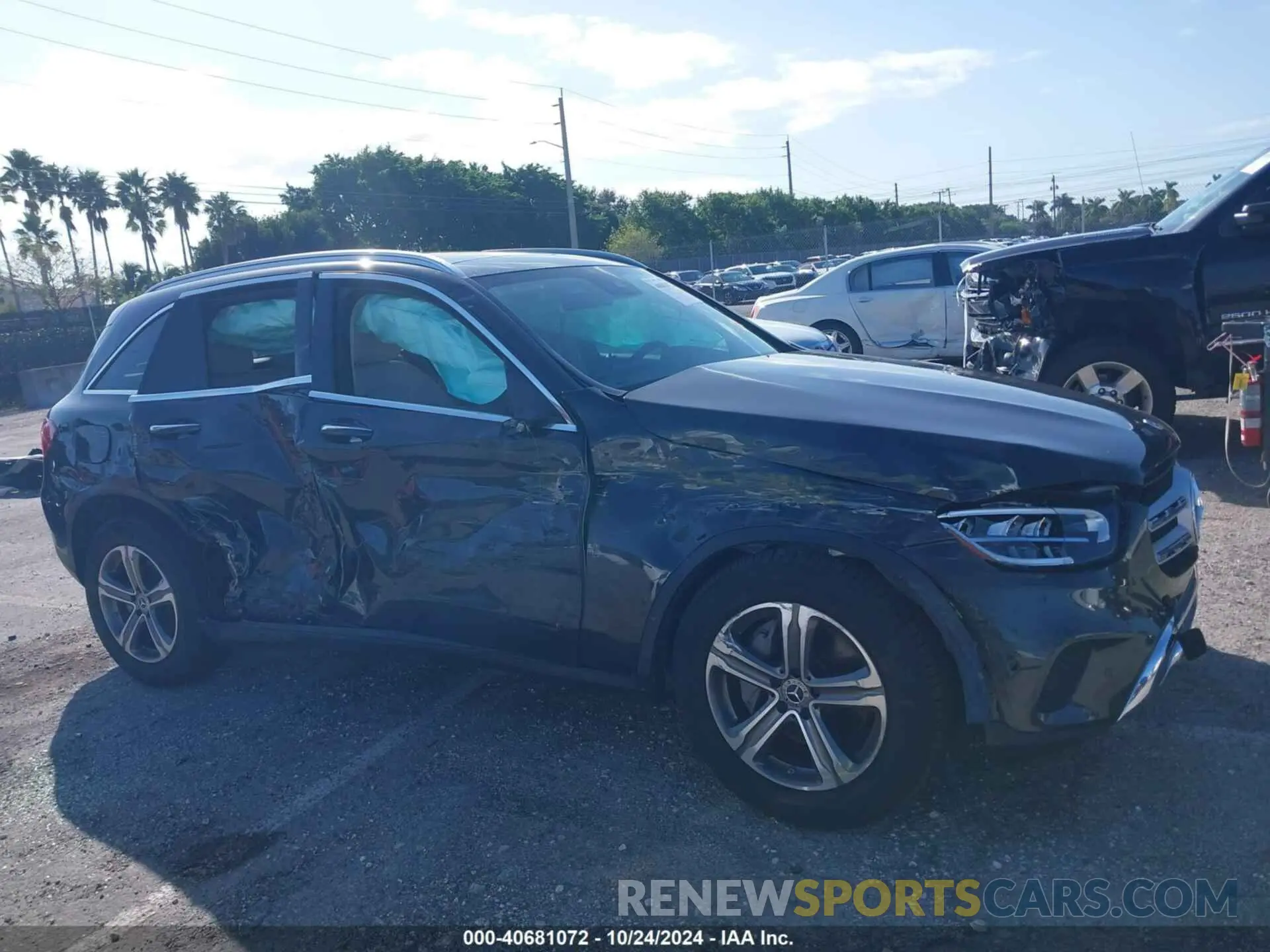 13 Photograph of a damaged car W1N0G8DBXNV380635 MERCEDES-BENZ GLC 300 2022