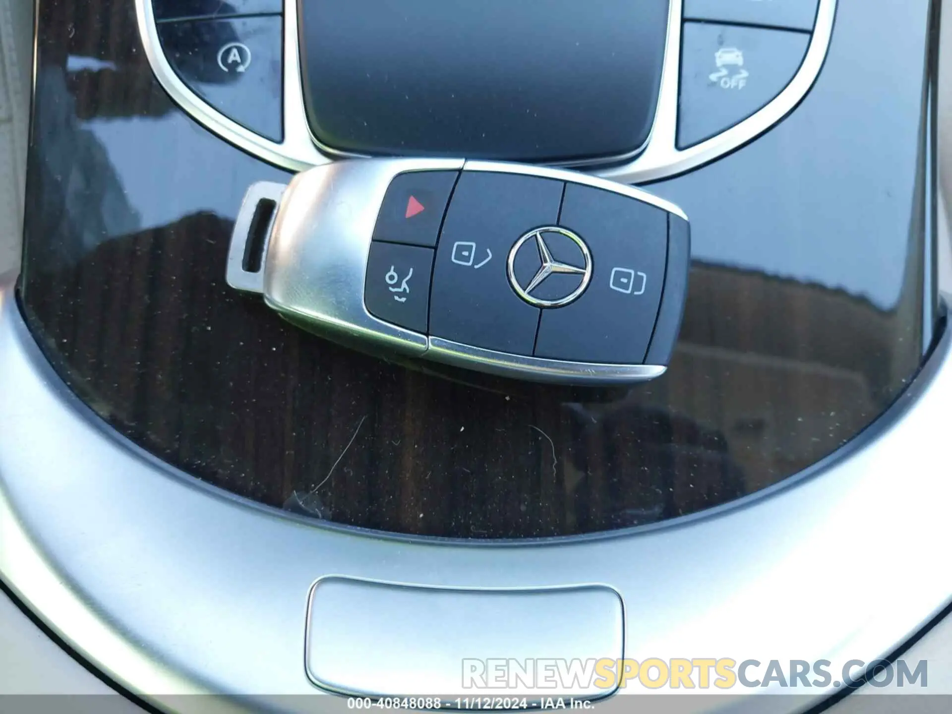 11 Photograph of a damaged car W1N0G8EB0NV392016 MERCEDES-BENZ GLC 300 2022