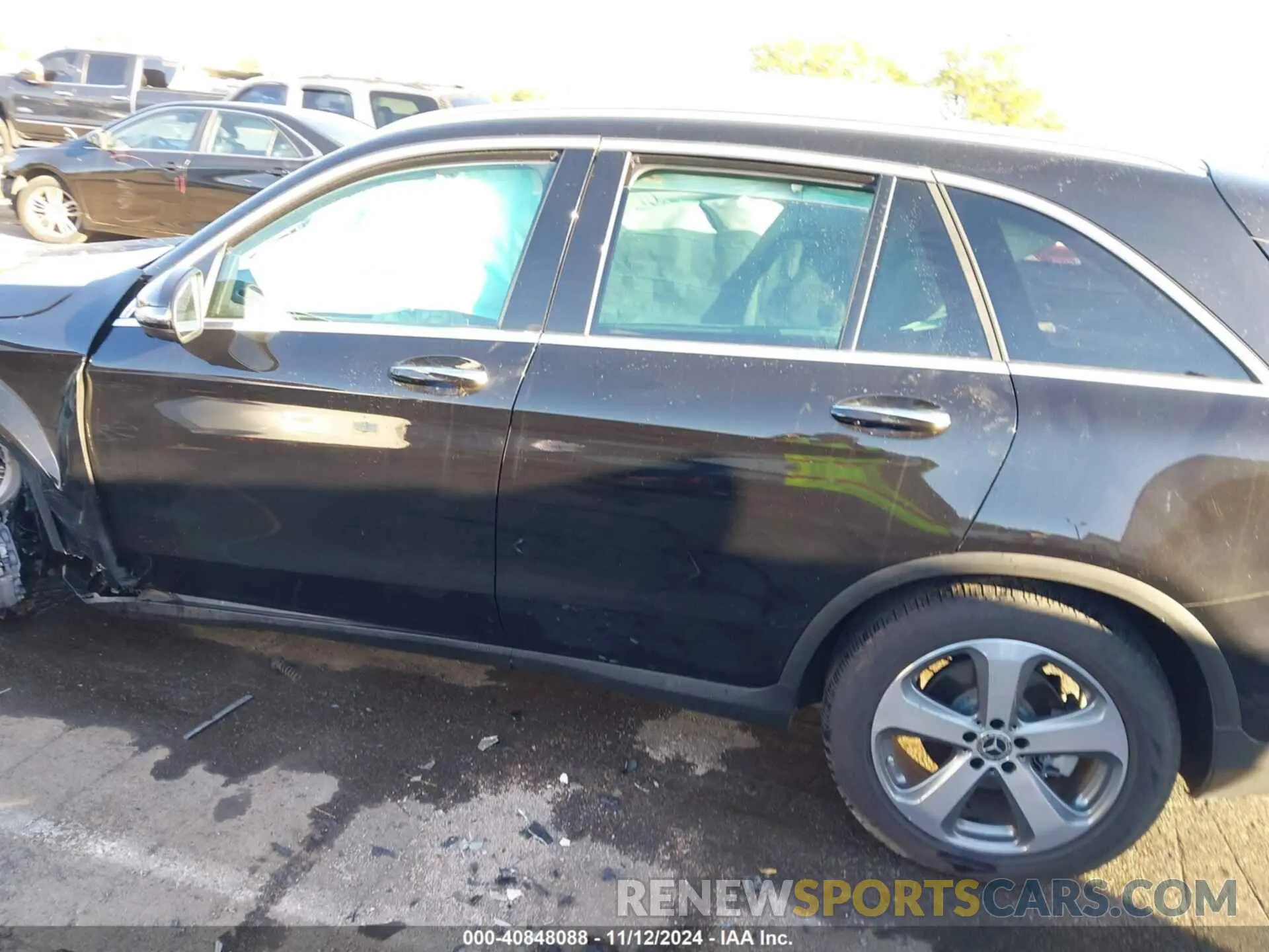 14 Photograph of a damaged car W1N0G8EB0NV392016 MERCEDES-BENZ GLC 300 2022