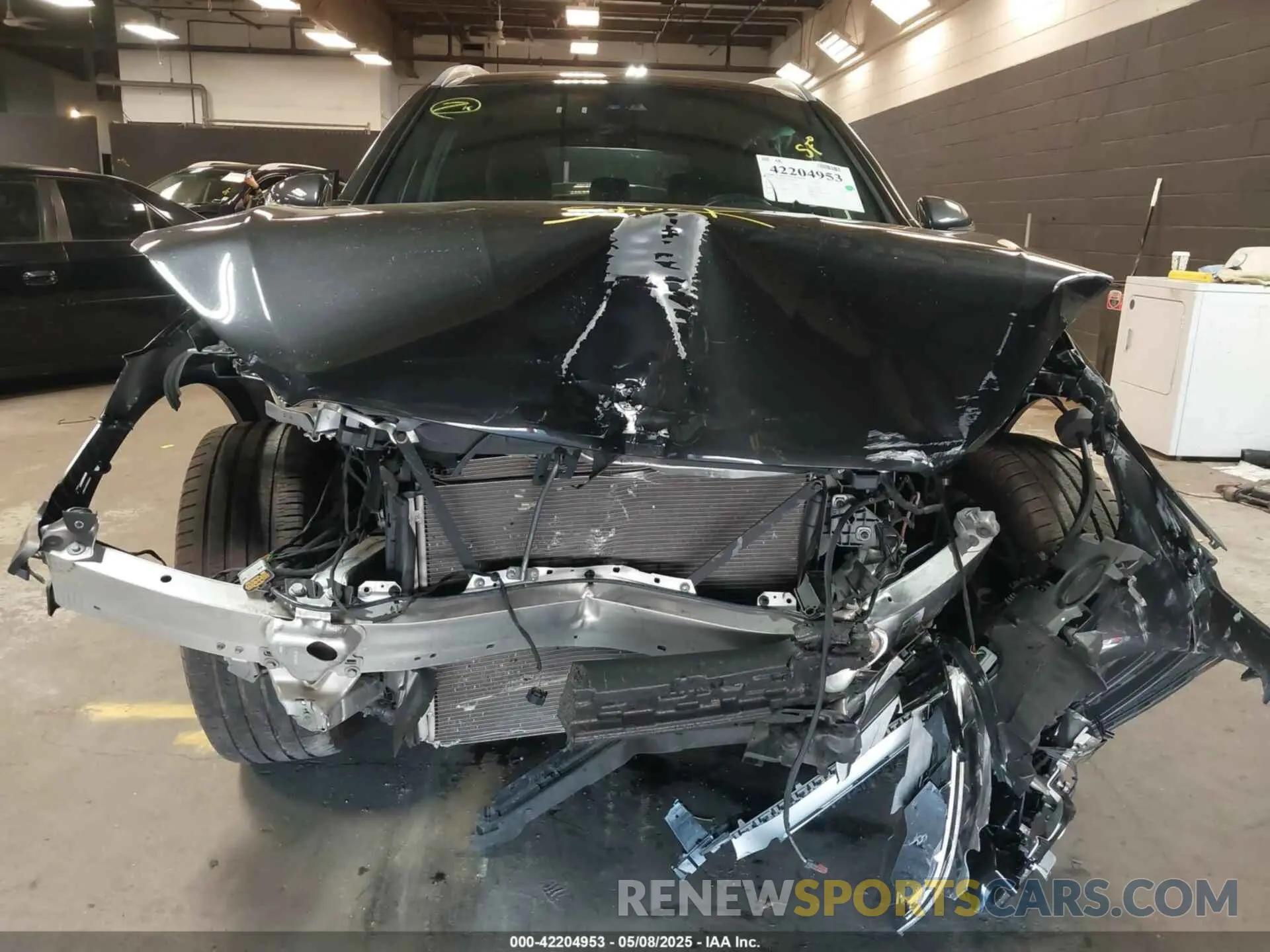 6 Photograph of a damaged car W1N0G8EB2NG121561 MERCEDES-BENZ GLC 300 2022
