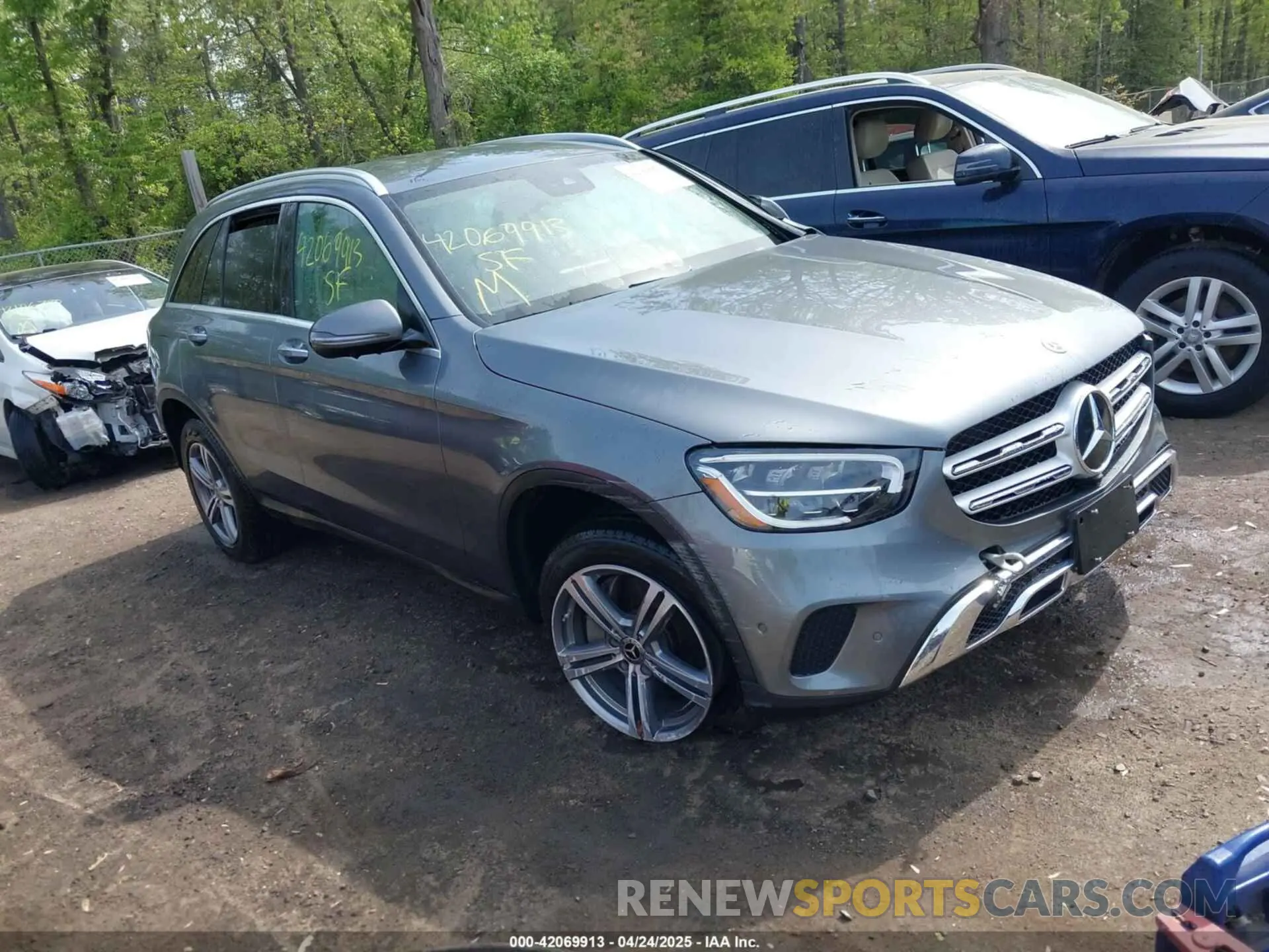 1 Photograph of a damaged car W1N0G8EB3NV333526 MERCEDES-BENZ GLC 300 2022