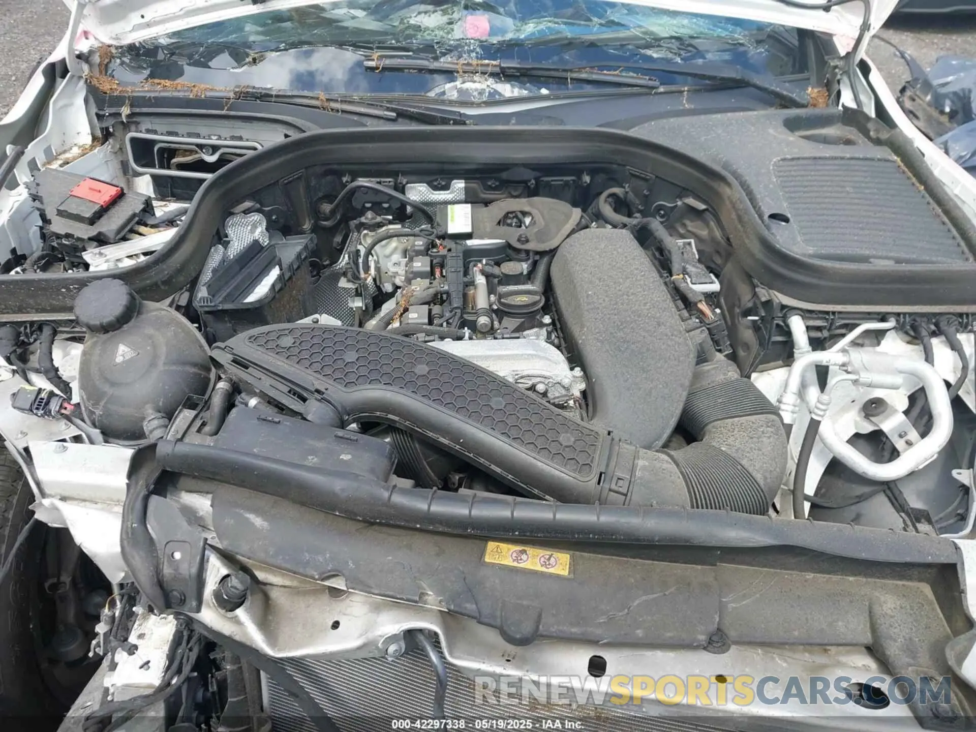 10 Photograph of a damaged car W1N0G8EB3NV381527 MERCEDES-BENZ GLC 300 2022