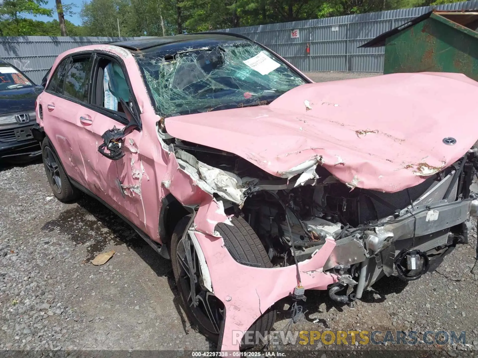 6 Photograph of a damaged car W1N0G8EB3NV381527 MERCEDES-BENZ GLC 300 2022