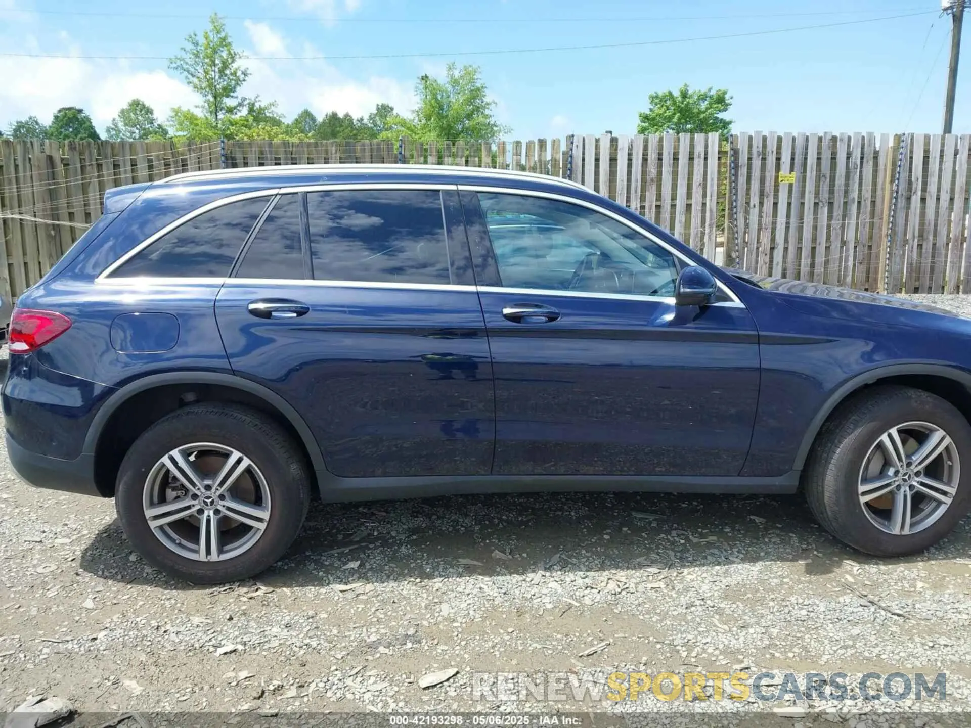 13 Photograph of a damaged car W1N0G8EB4NG111226 MERCEDES-BENZ GLC 300 2022