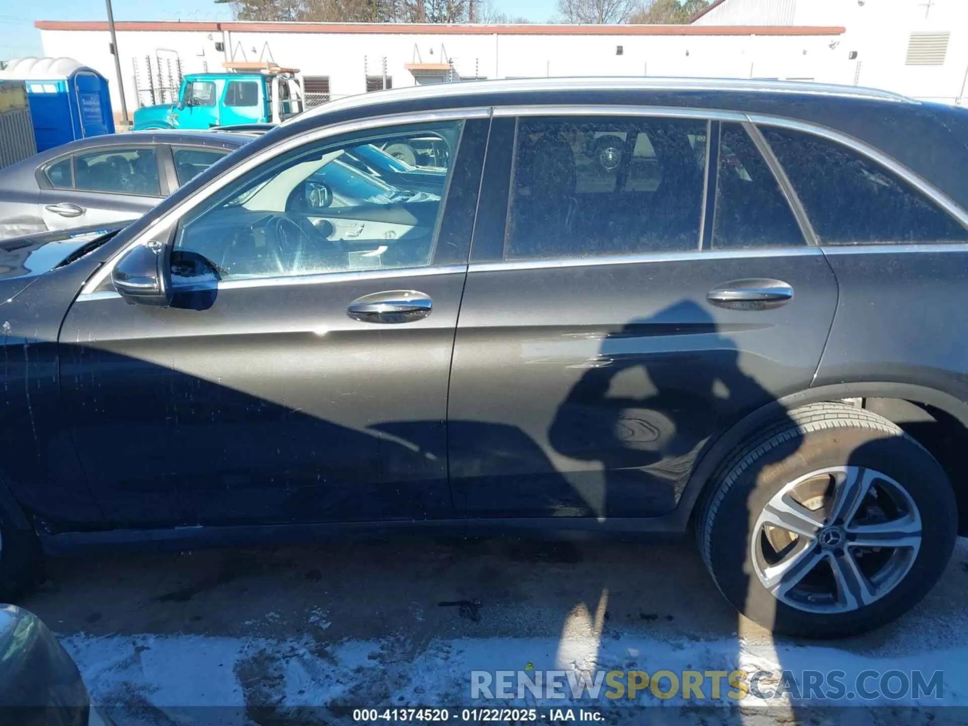 14 Photograph of a damaged car W1N0G8EB4NG117821 MERCEDES-BENZ GLC 300 2022