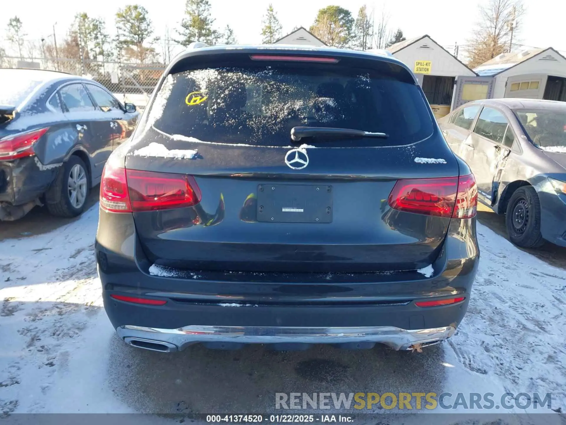 16 Photograph of a damaged car W1N0G8EB4NG117821 MERCEDES-BENZ GLC 300 2022