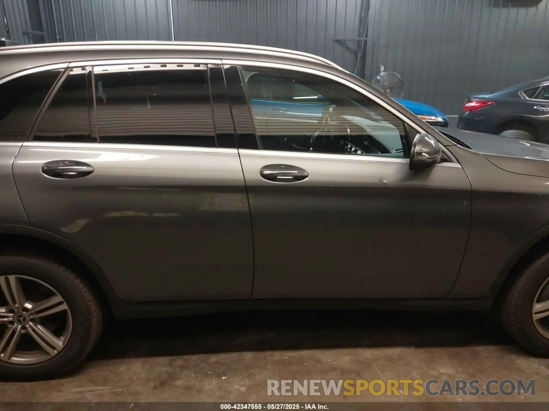14 Photograph of a damaged car W1N0G8EB5NV331213 MERCEDES-BENZ GLC 300 2022