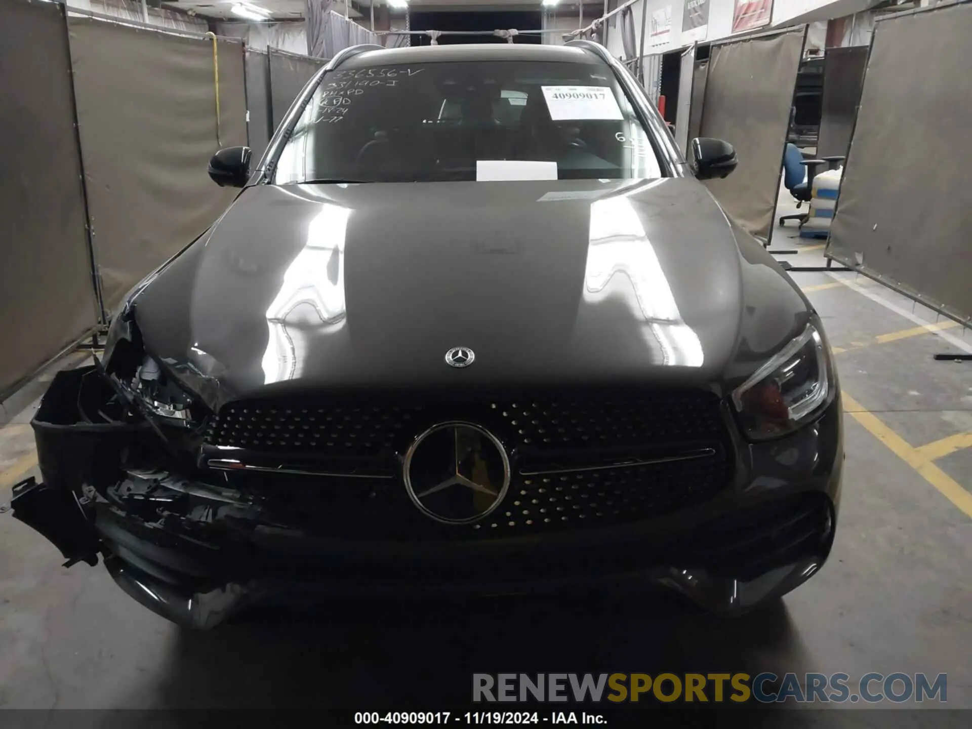 12 Photograph of a damaged car W1N0G8EB5NV336556 MERCEDES-BENZ GLC 300 2022