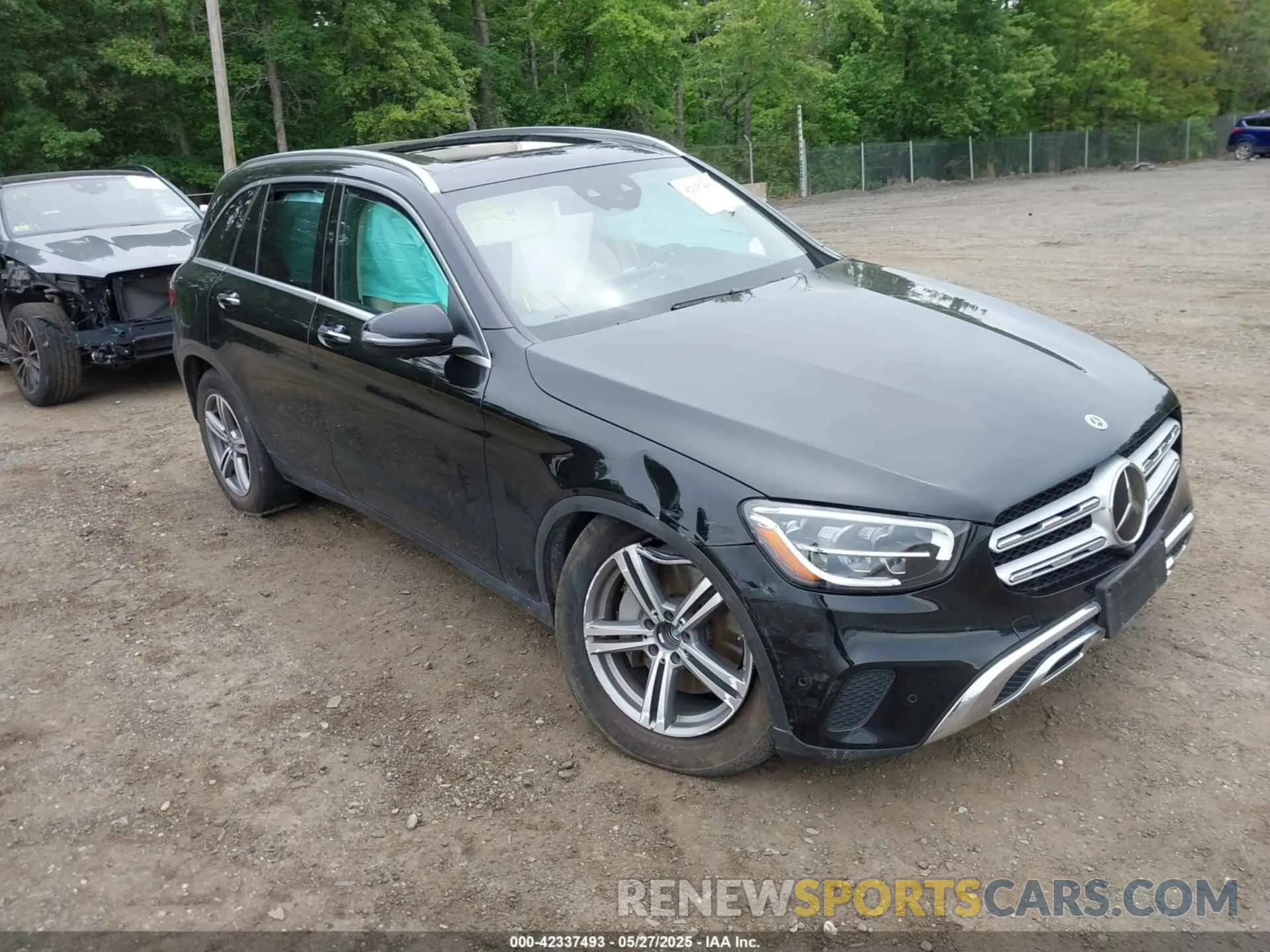 1 Photograph of a damaged car W1N0G8EB6NG028882 MERCEDES-BENZ GLC 300 2022