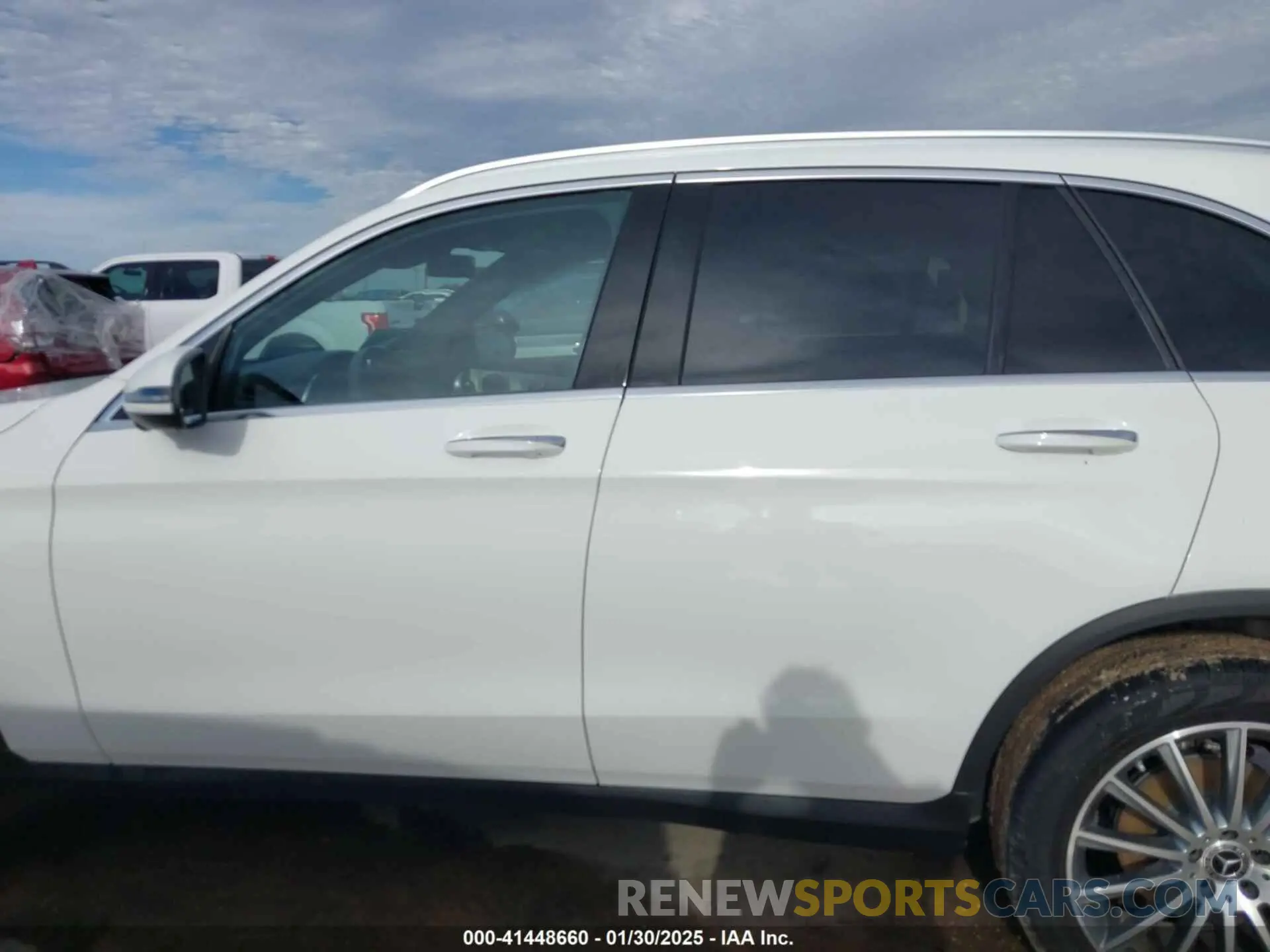 14 Photograph of a damaged car W1N0G8EB6NG078133 MERCEDES-BENZ GLC 300 2022