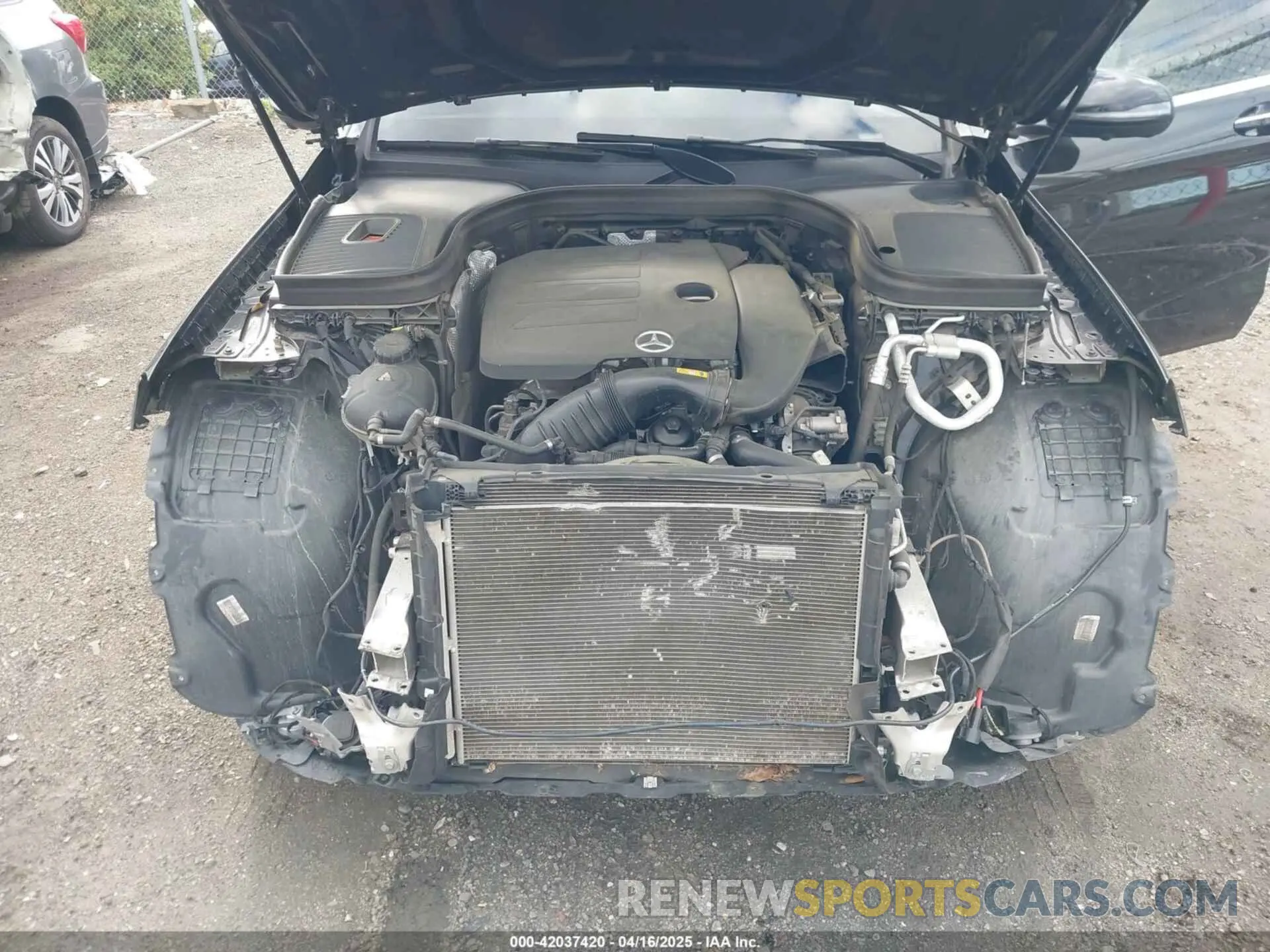 10 Photograph of a damaged car W1N0G8EB7NV337921 MERCEDES-BENZ GLC 300 2022