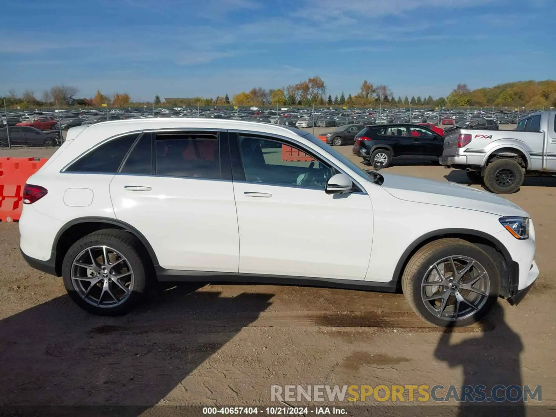 13 Photograph of a damaged car W1N0G8EB7NV389629 MERCEDES-BENZ GLC 300 2022