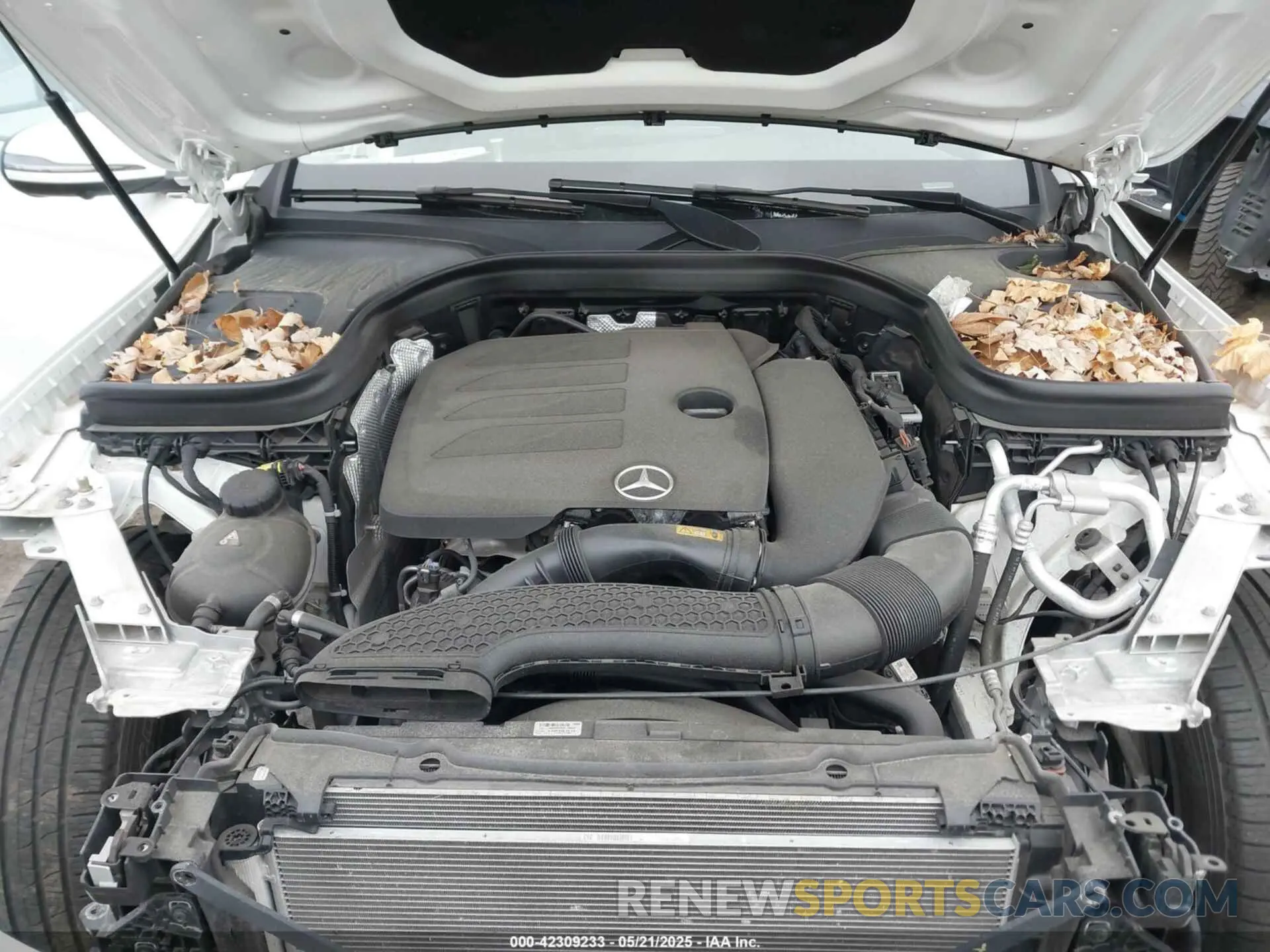 10 Photograph of a damaged car W1N0G8EB8NV368174 MERCEDES-BENZ GLC 300 2022