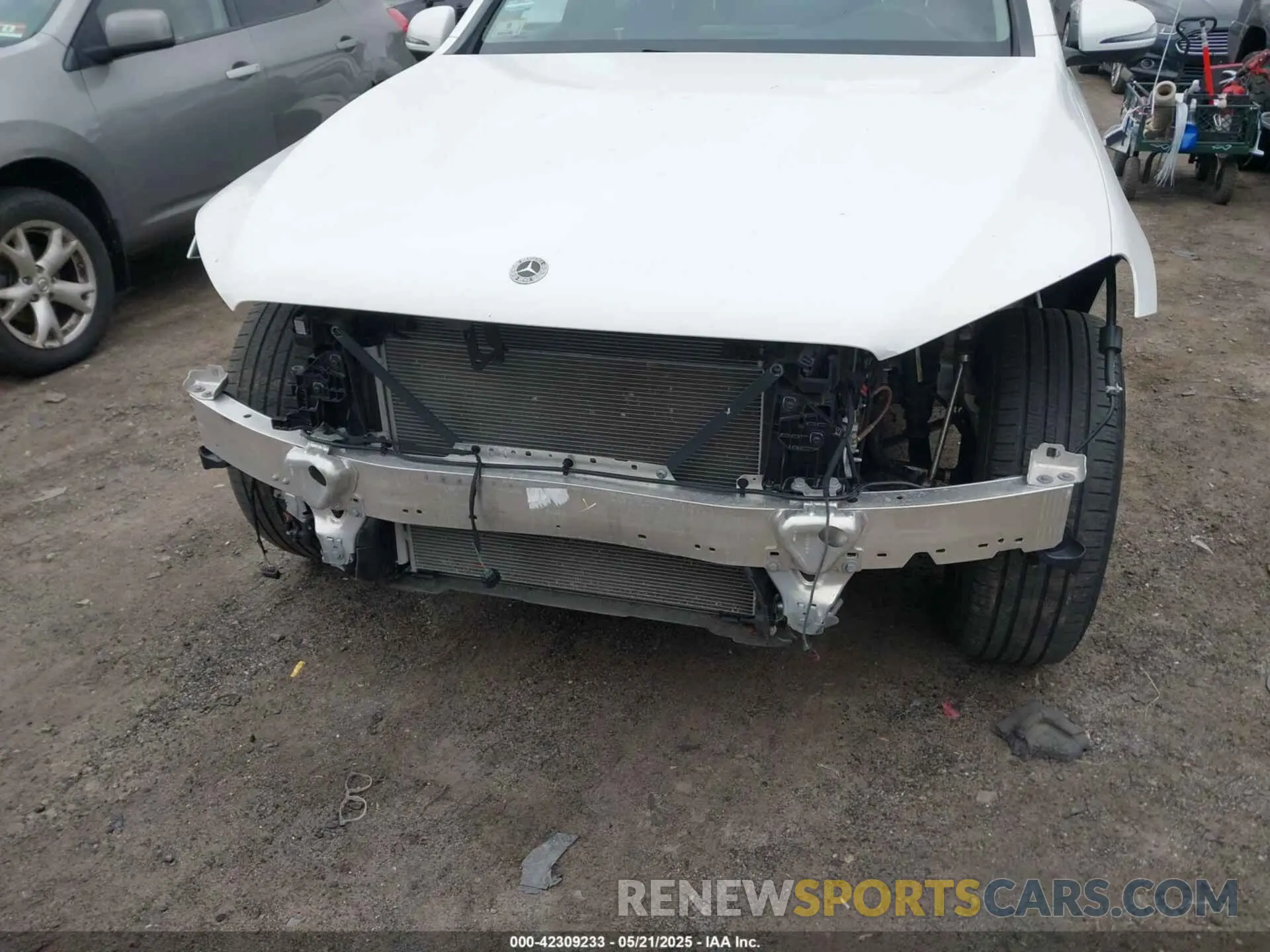 6 Photograph of a damaged car W1N0G8EB8NV368174 MERCEDES-BENZ GLC 300 2022