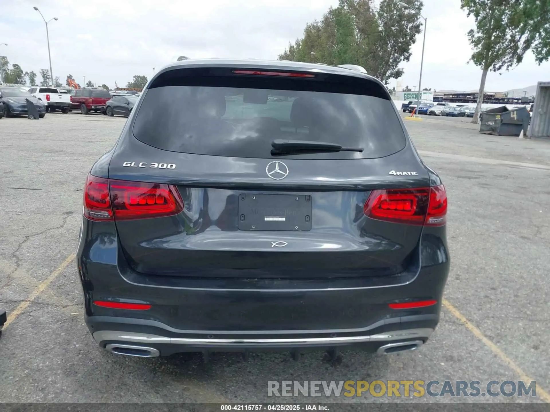 16 Photograph of a damaged car W1N0G8EBXNG052702 MERCEDES-BENZ GLC 300 2022