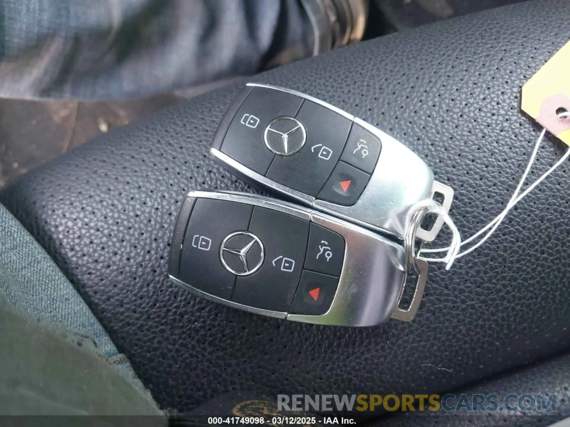 11 Photograph of a damaged car W1N0G8EBXNV333958 MERCEDES-BENZ GLC 300 2022