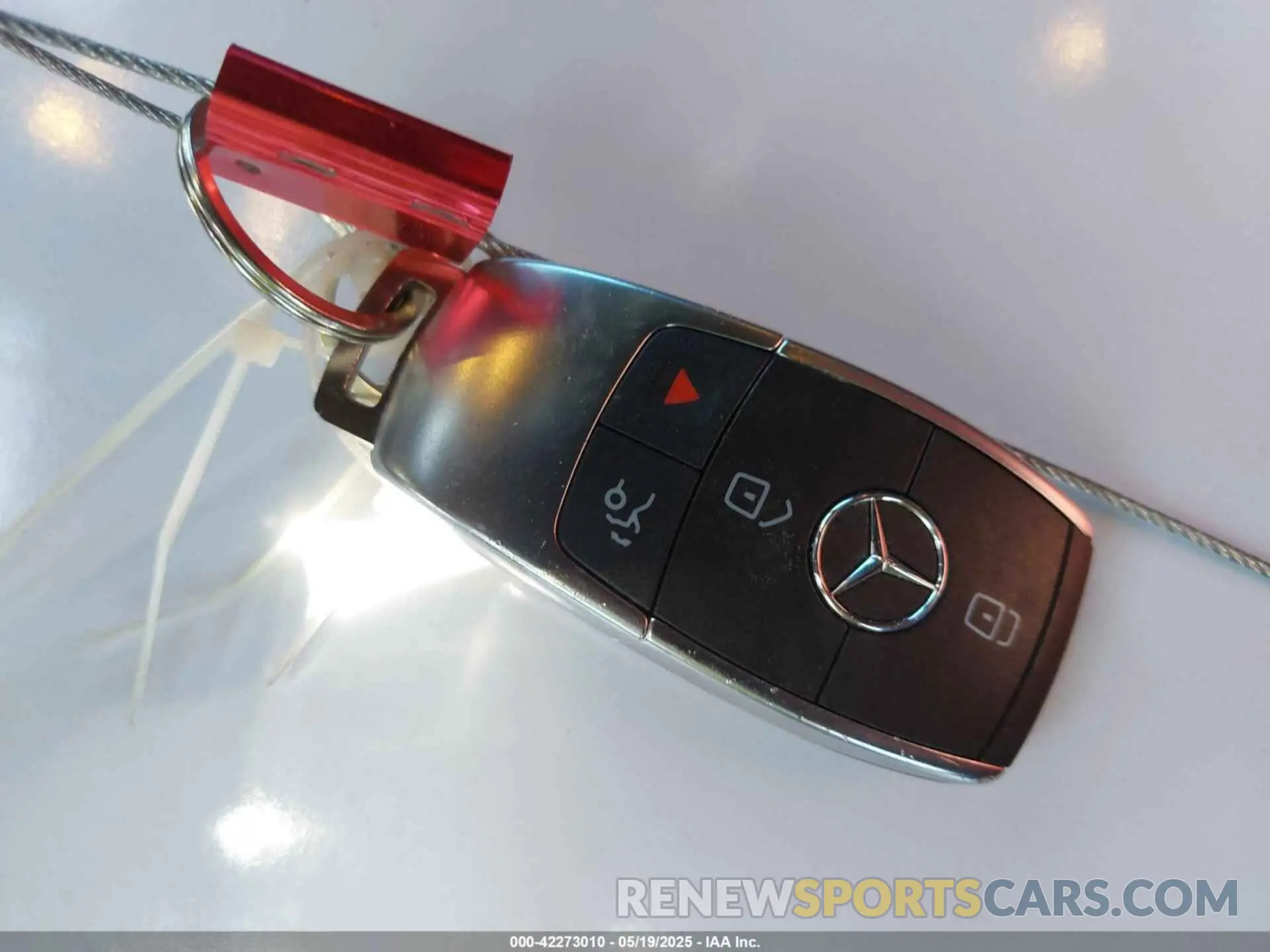 11 Photograph of a damaged car W1N0J8EB2NG029576 MERCEDES-BENZ GLC 300 2022