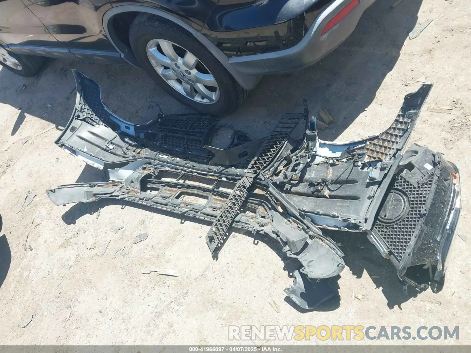 12 Photograph of a damaged car W1N0J8EB6NG026082 MERCEDES-BENZ GLC 300 2022