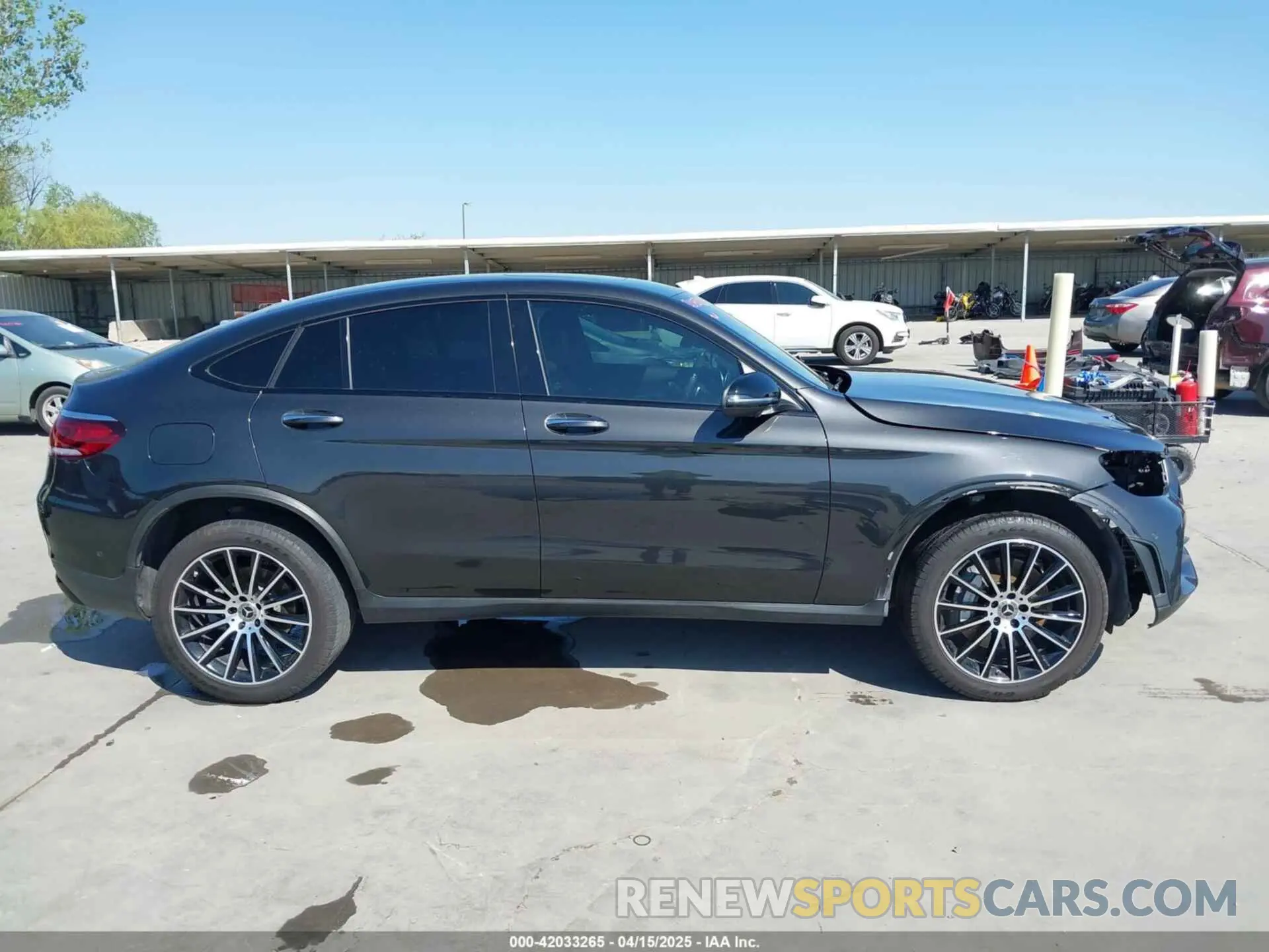 14 Photograph of a damaged car W1N0J8EB8NG065353 MERCEDES-BENZ GLC 300 2022