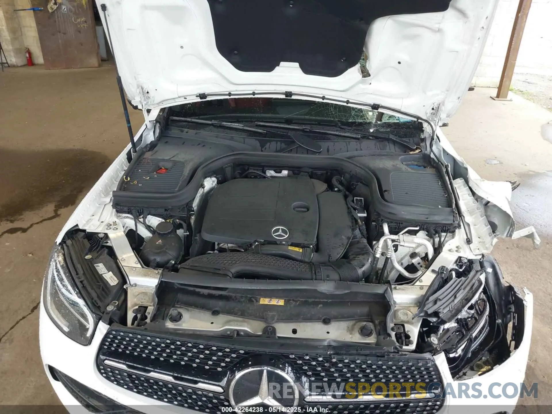 10 Photograph of a damaged car W1N0J8EB9NG102183 MERCEDES-BENZ GLC 300 2022