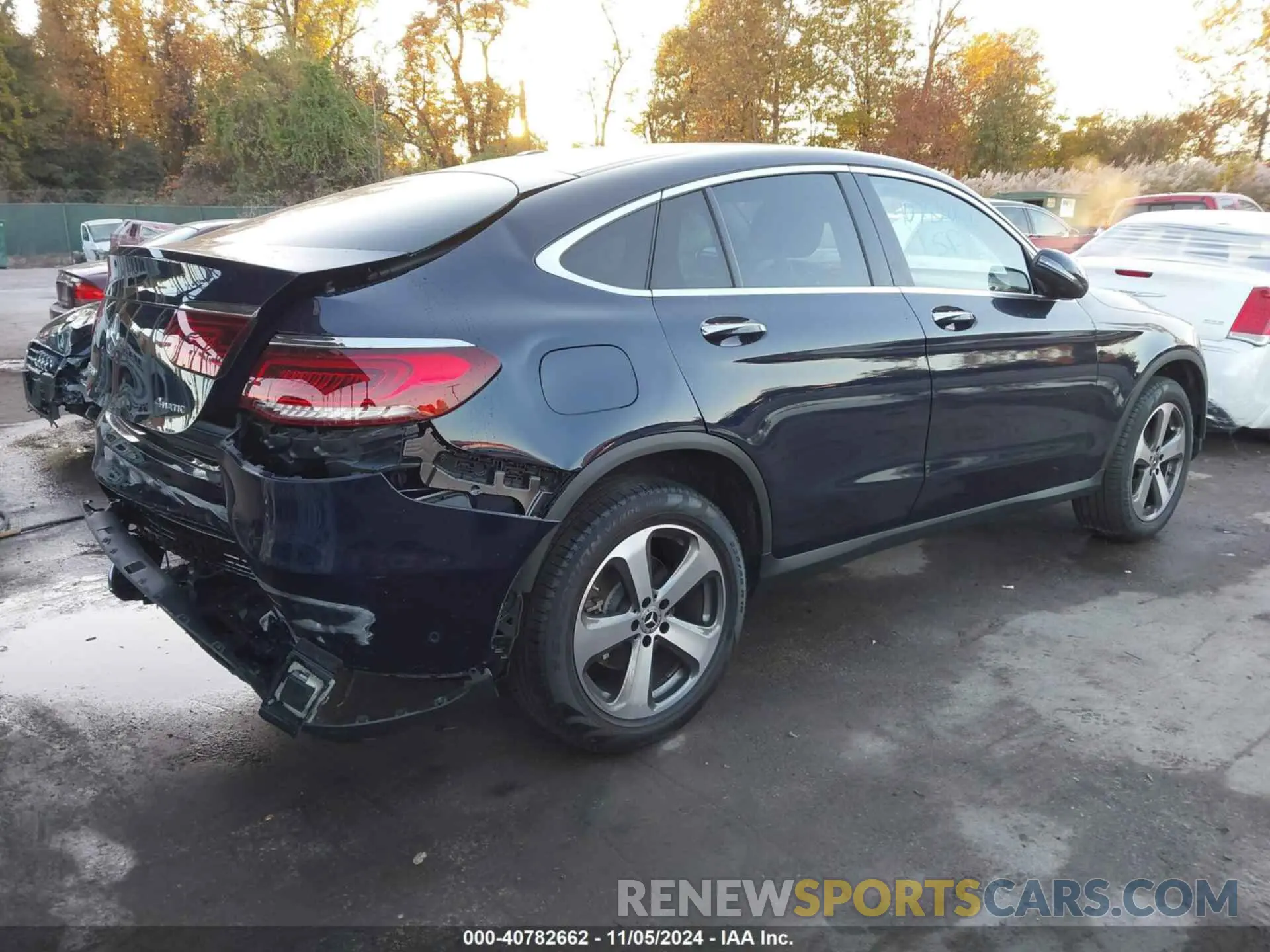 4 Photograph of a damaged car W1N0J8EB1PG163983 MERCEDES-BENZ GLC 300 2023