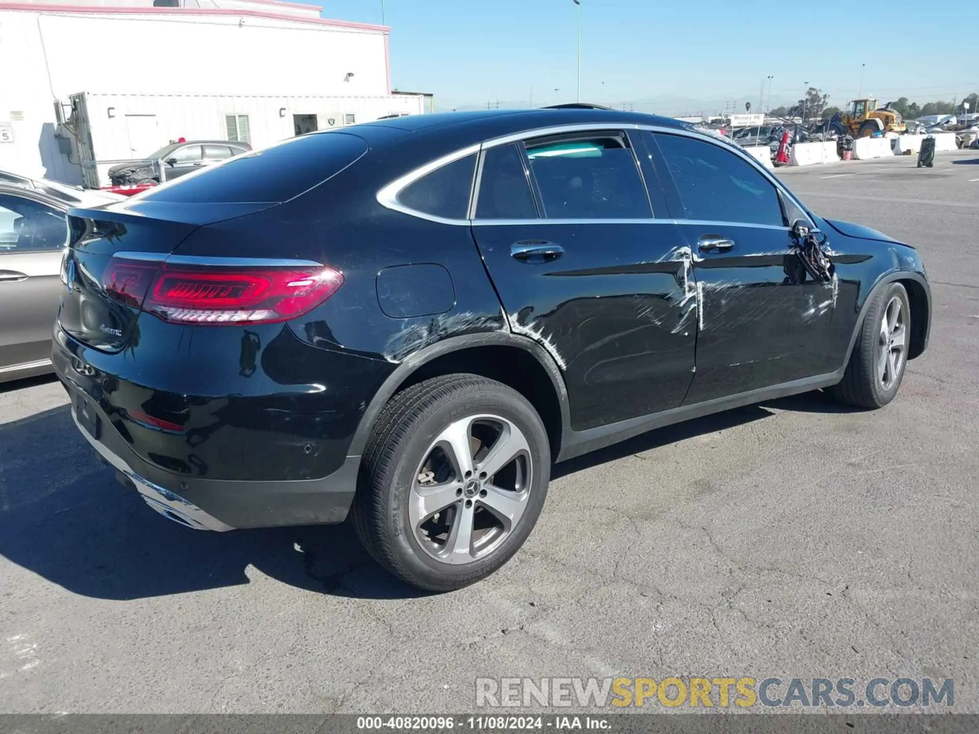 4 Photograph of a damaged car W1N0J8EB2PG167914 MERCEDES-BENZ GLC 300 2023