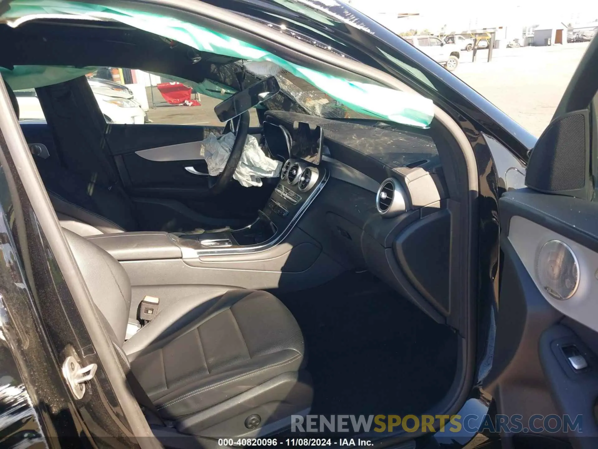 5 Photograph of a damaged car W1N0J8EB2PG167914 MERCEDES-BENZ GLC 300 2023