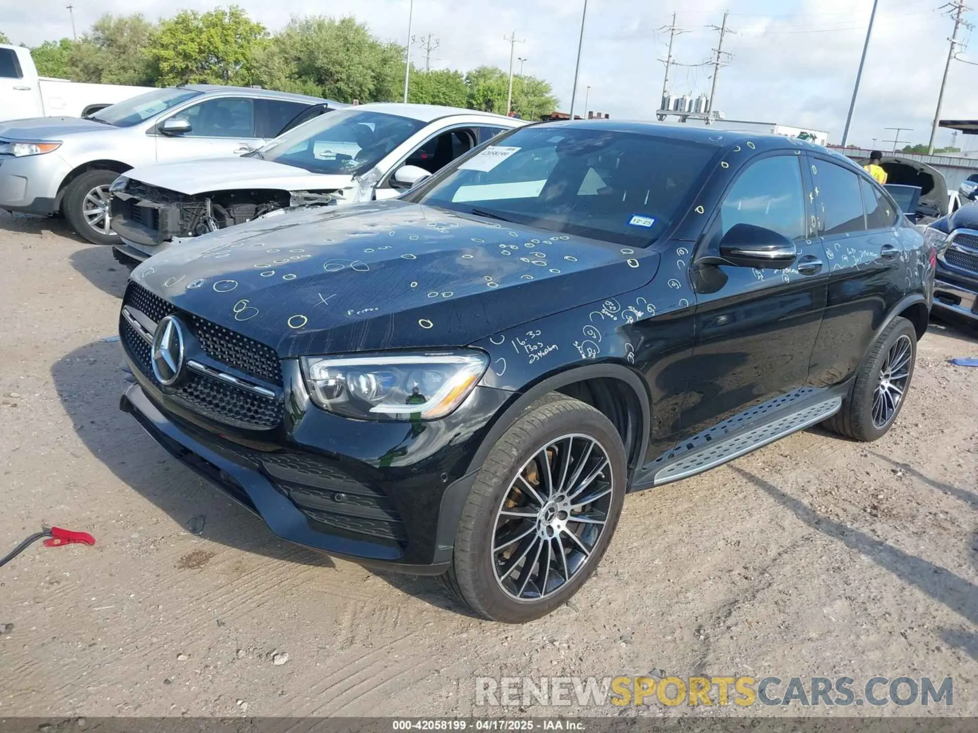 2 Photograph of a damaged car W1N0J8EB3PG139622 MERCEDES-BENZ GLC 300 2023