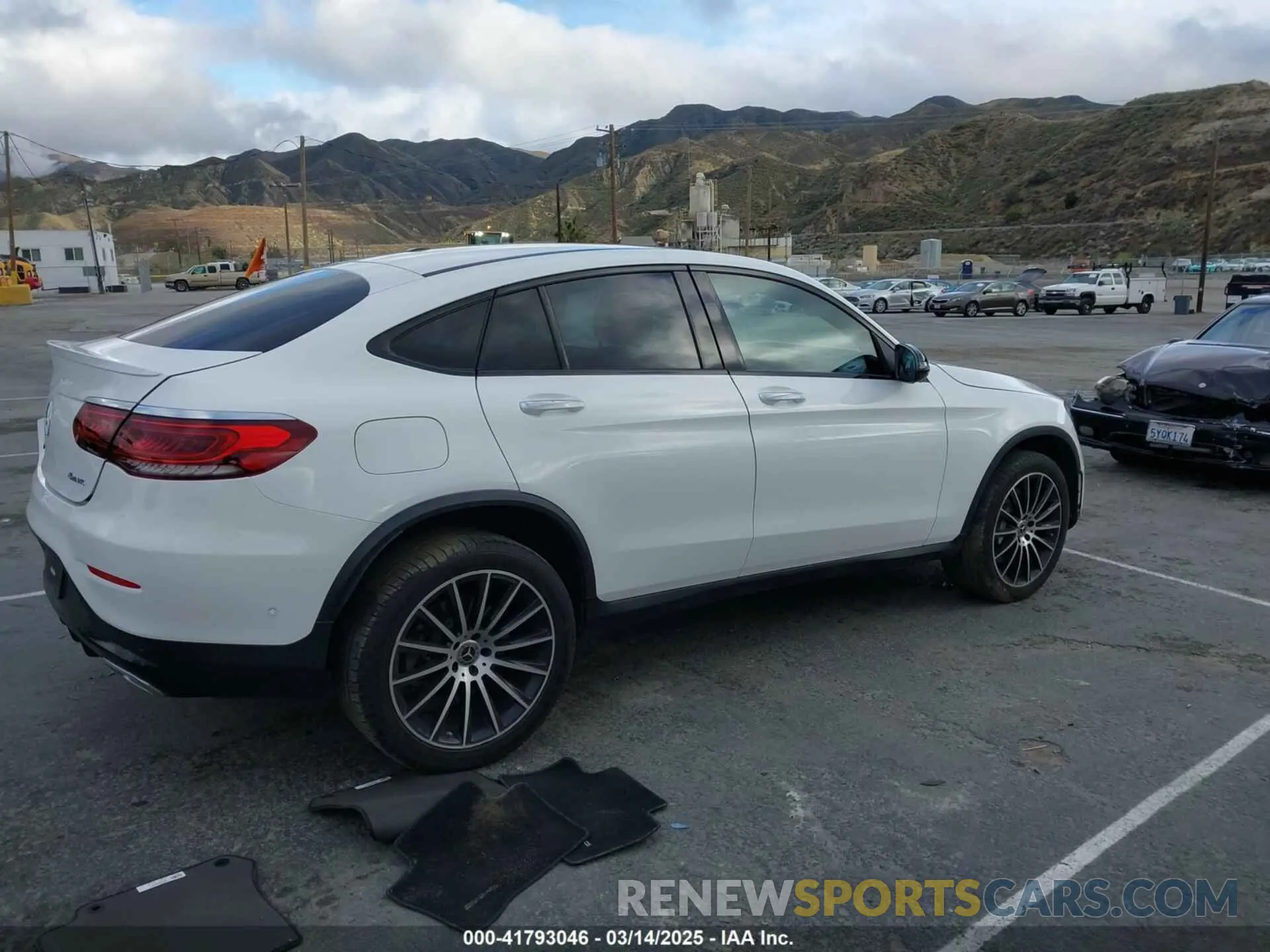 13 Photograph of a damaged car W1N0J8EB8PG144315 MERCEDES-BENZ GLC 300 2023