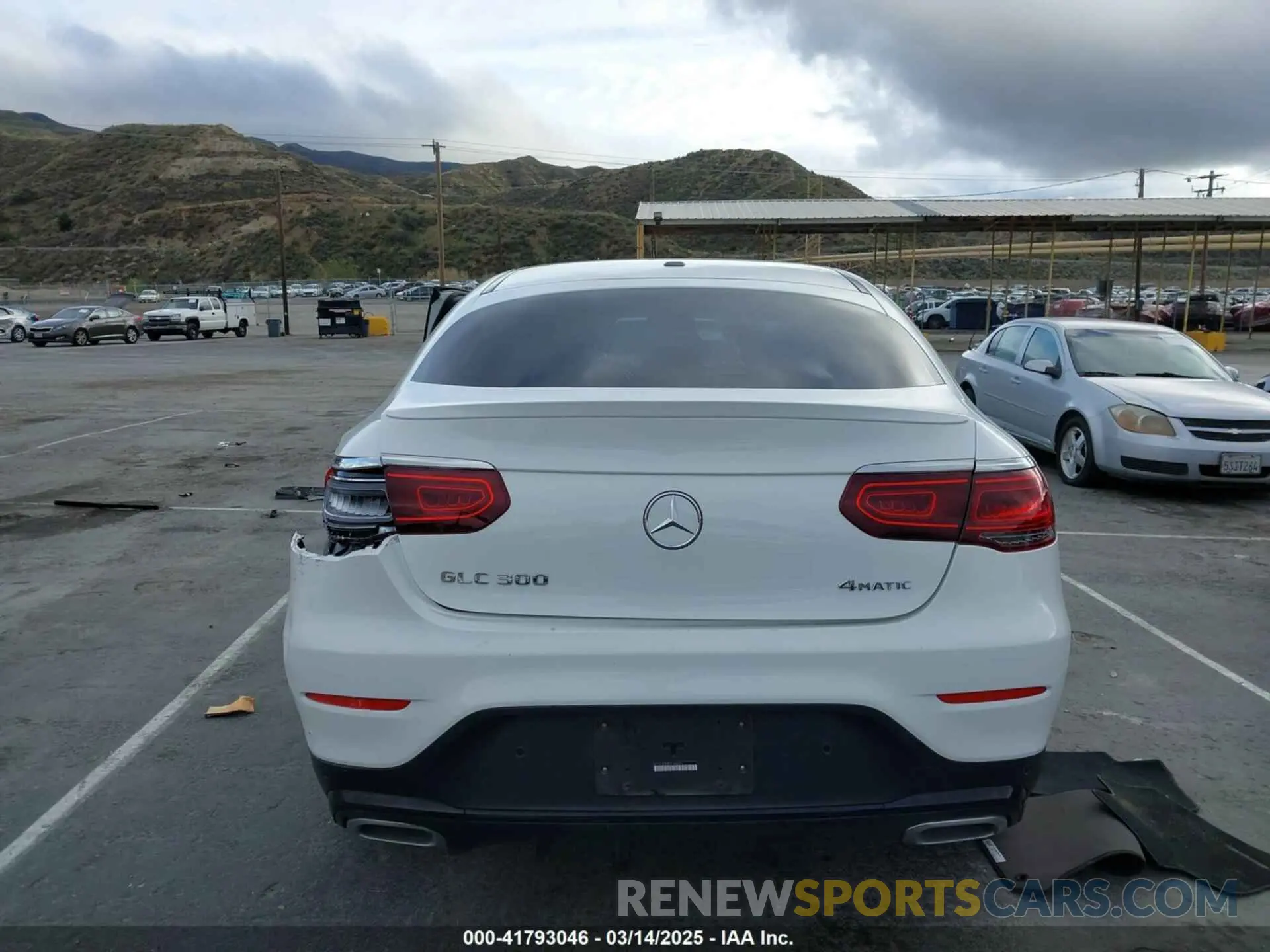 16 Photograph of a damaged car W1N0J8EB8PG144315 MERCEDES-BENZ GLC 300 2023