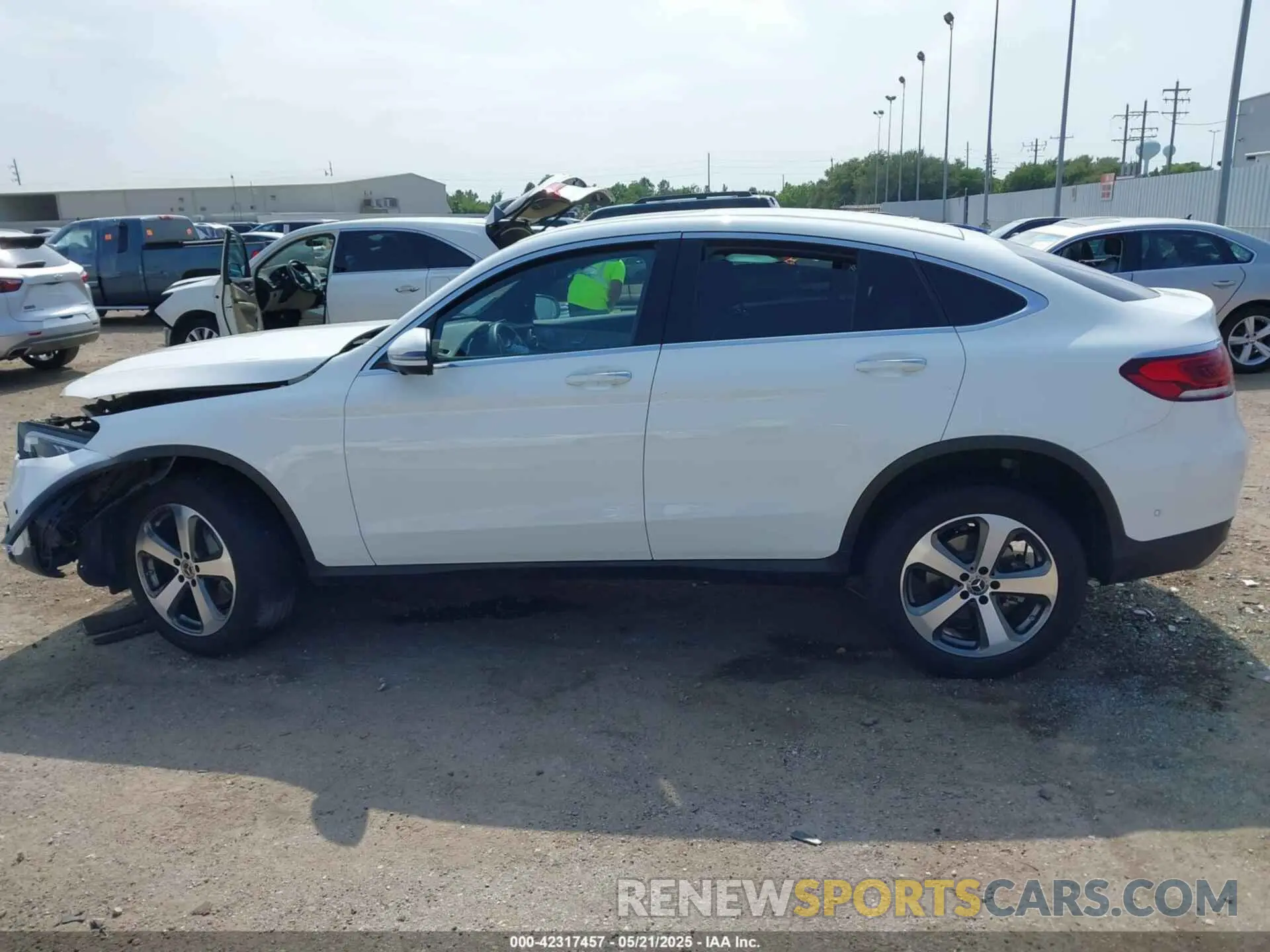 13 Photograph of a damaged car W1N0J8EB9PG166128 MERCEDES-BENZ GLC 300 2023